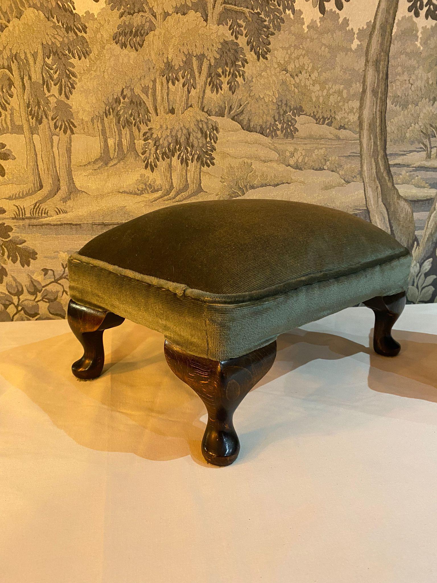 Victorian Foot Stool (1 of 4) Victorian Foot Stool (1 of 4)