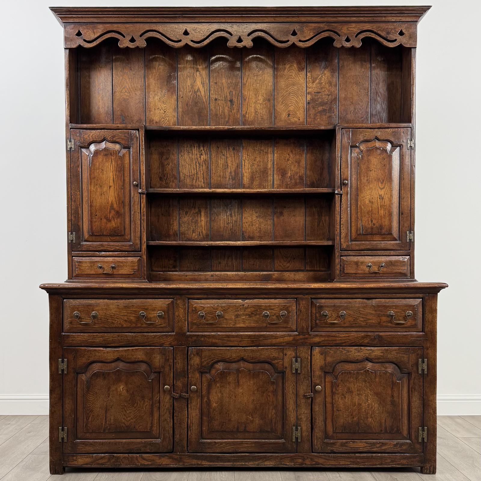 Antique 20th Century Fine Quality Traditional Oak Dresser (1 of 12)
