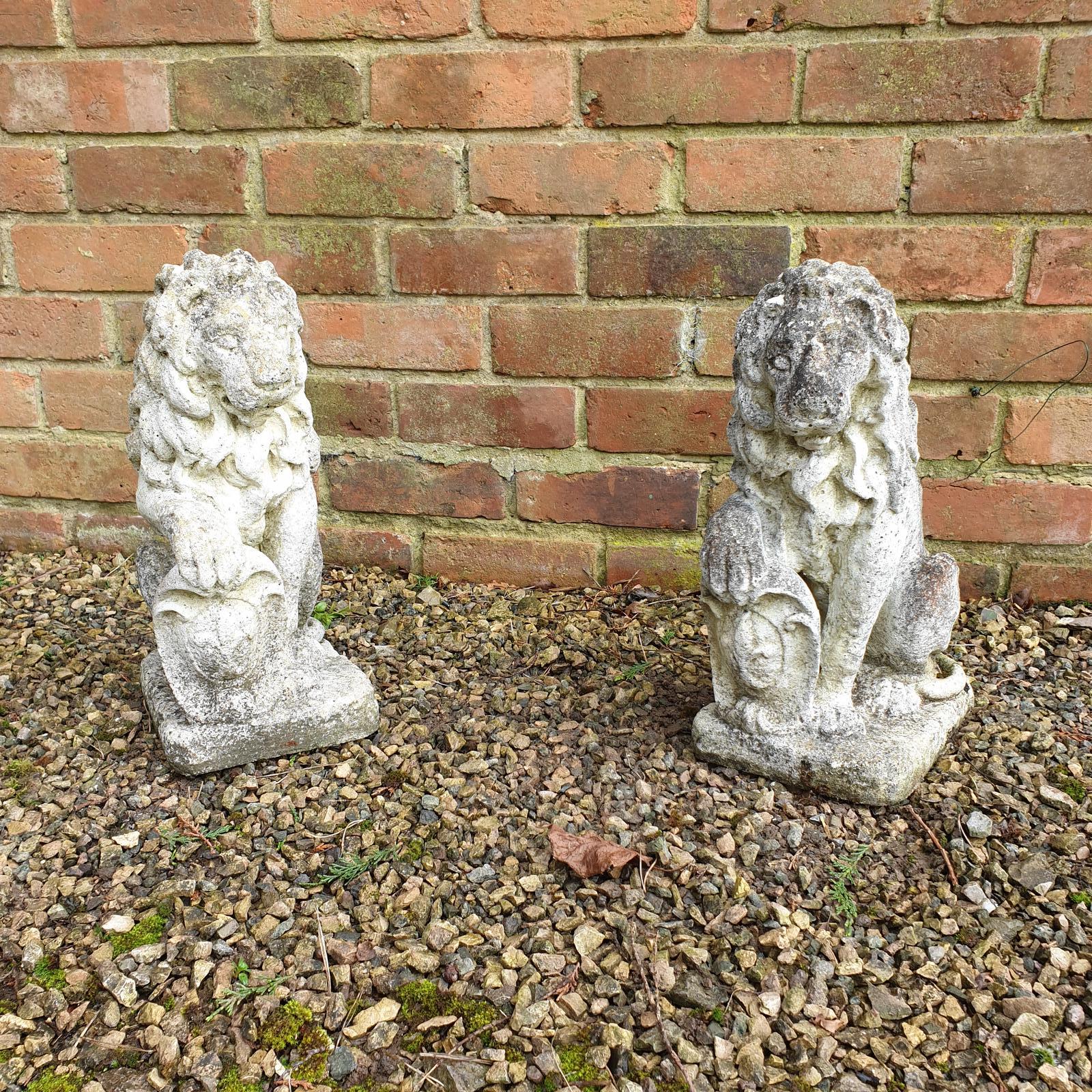 Pair of Seated Lion Post Finials (1 of 4)