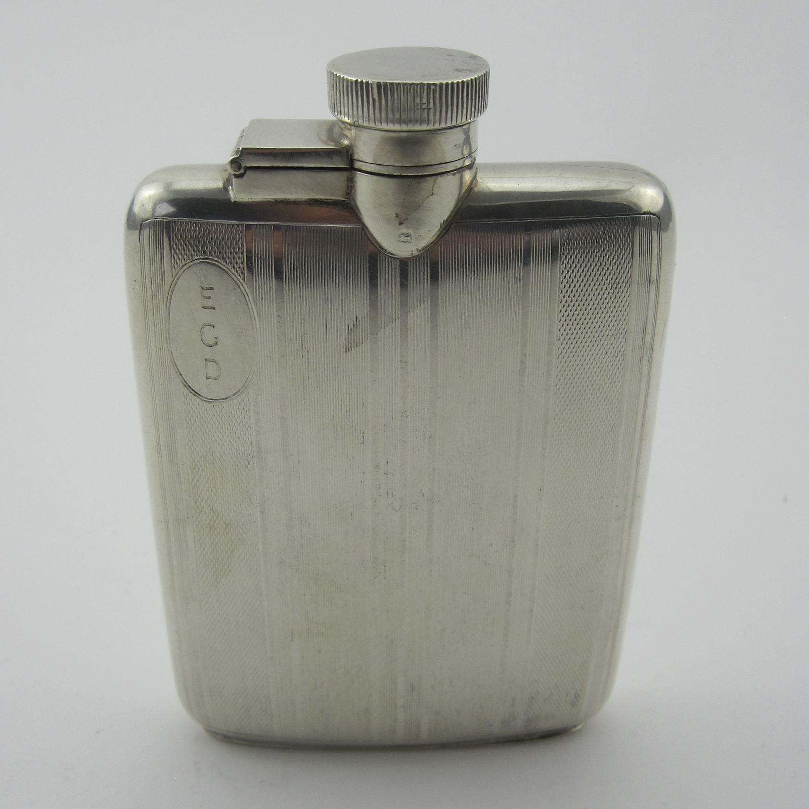 Stylish Engine Turned Sterling Silver Hip Flask (1 of 6) Stylish Engine Turned Sterling Silver Hip Flask (1 of 6)