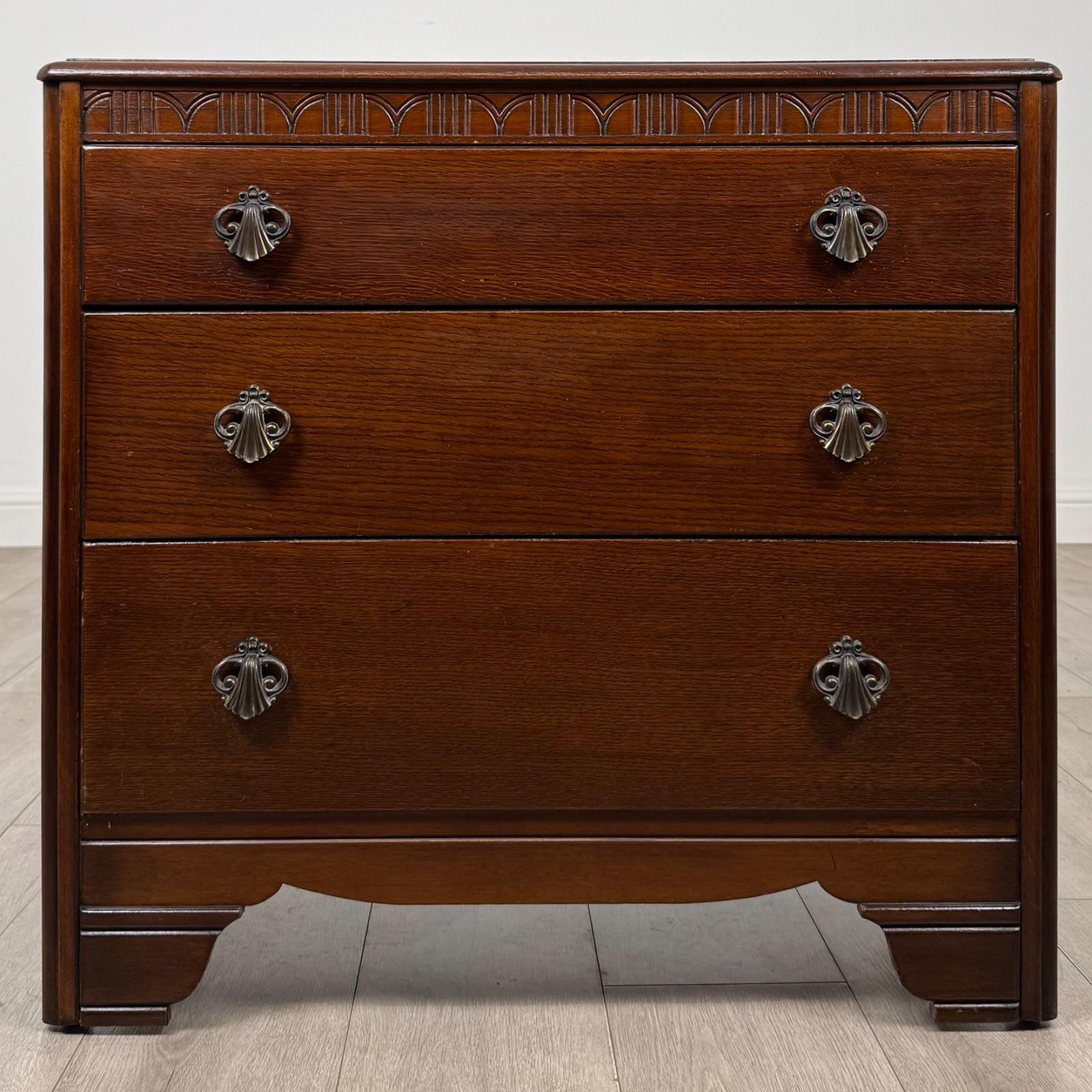 English 20th Century Chest of Drawers - main image