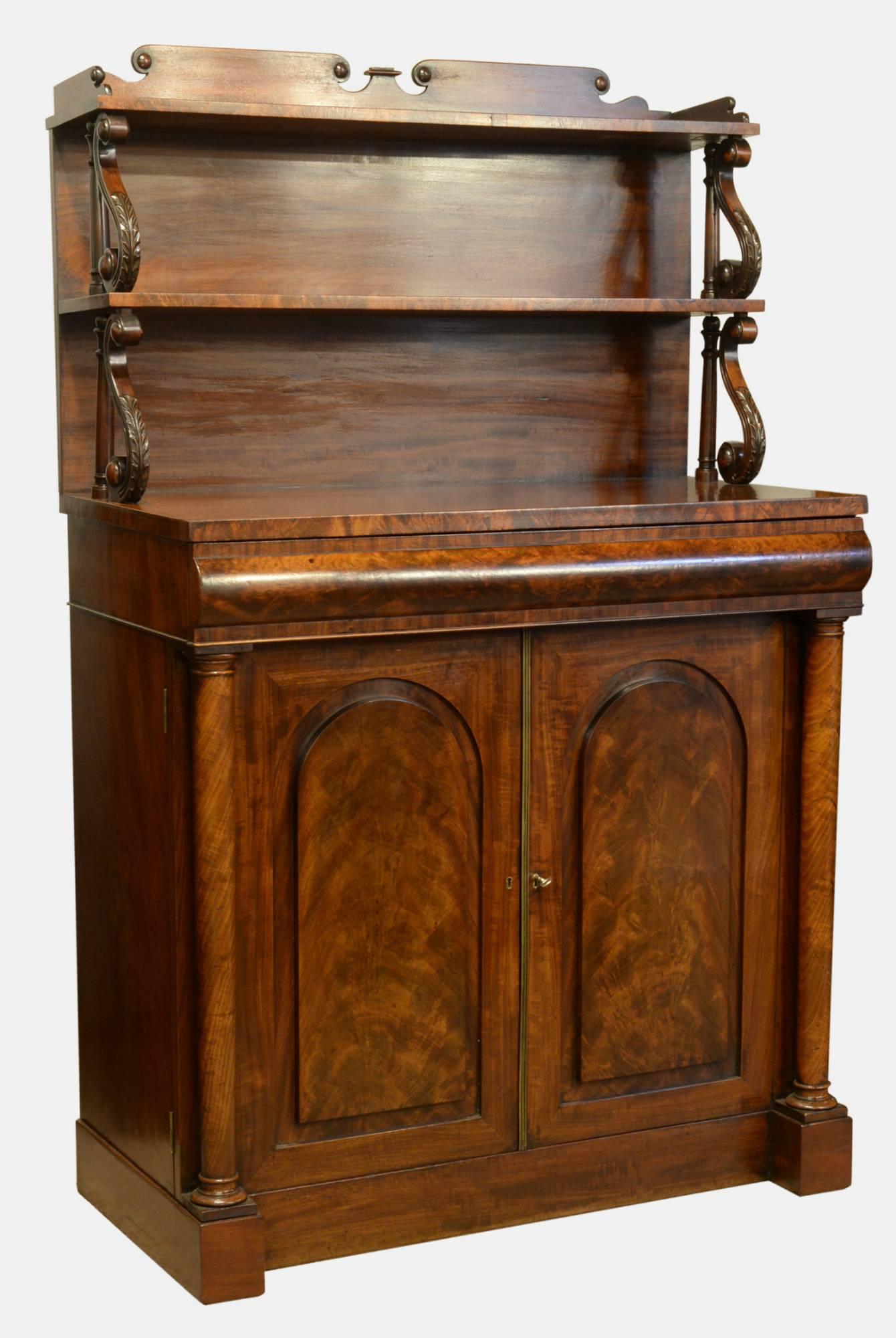 Flame Mahogany Chiffonier c.1830 (1 of 1) Flame Mahogany Chiffonier c.1830 (1 of 1)