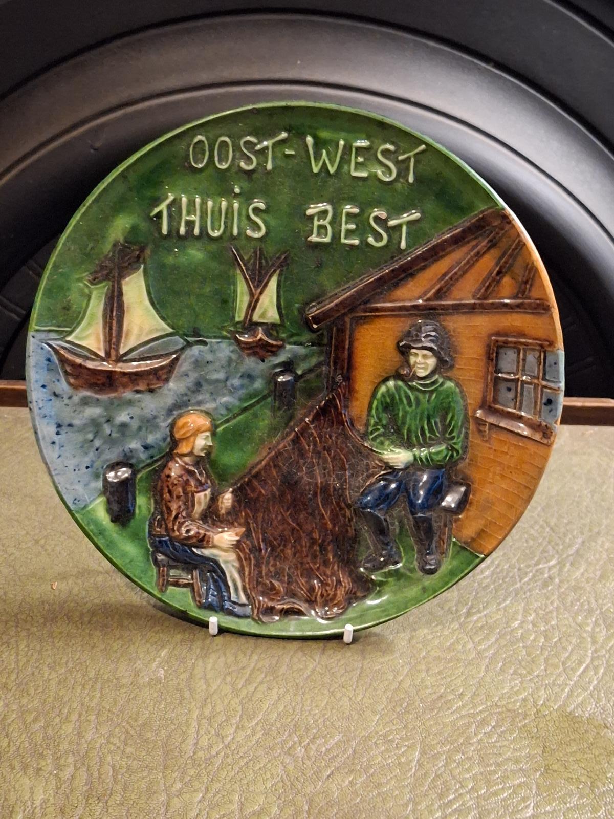 Unusual Flemish 1920s Folk Art Earthenware Plate (1 of 10) Unusual Flemish 1920s Folk Art Earthenware Plate (1 of 10)