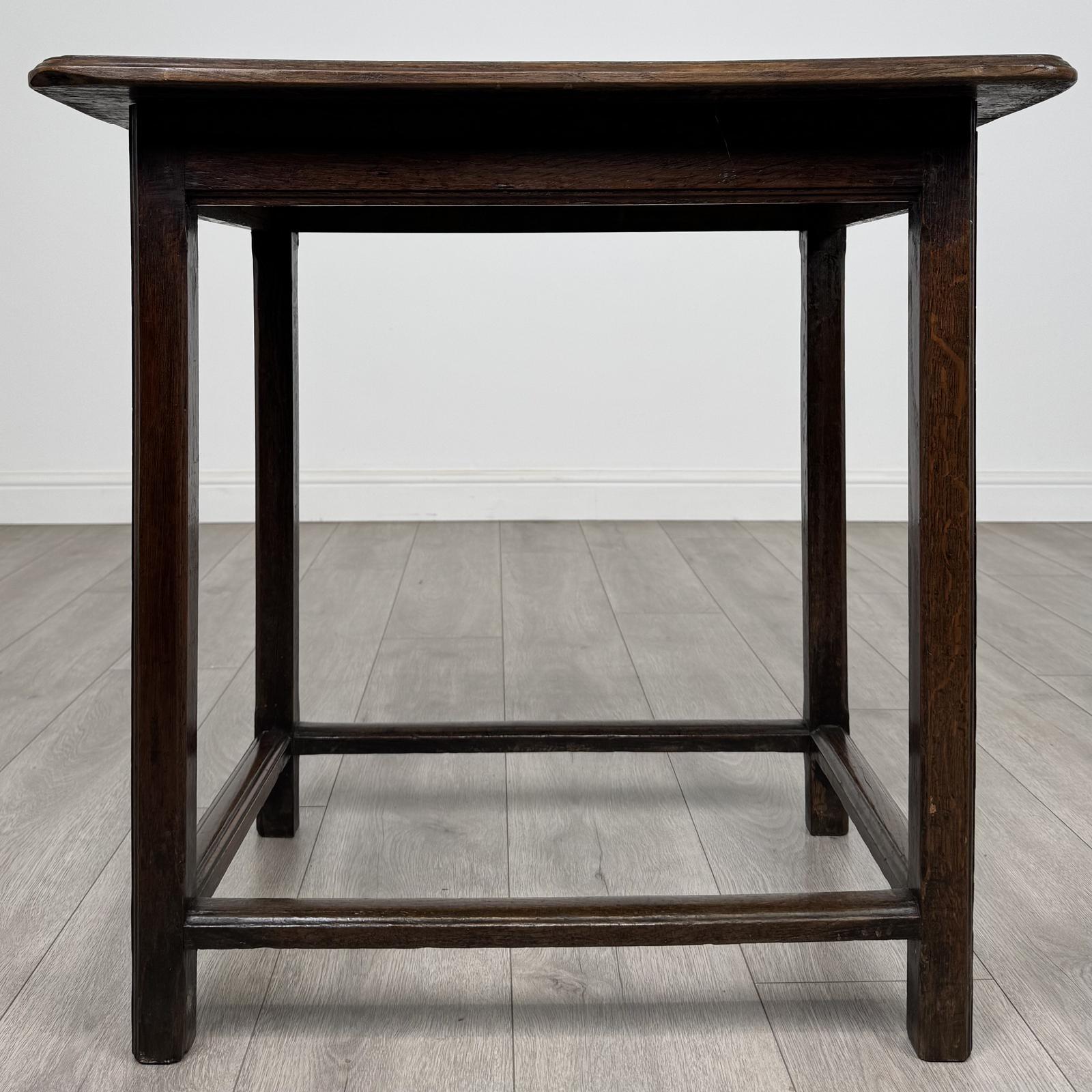 Antique 19th Century Fine Quality Side Table in Oak (1 of 9)