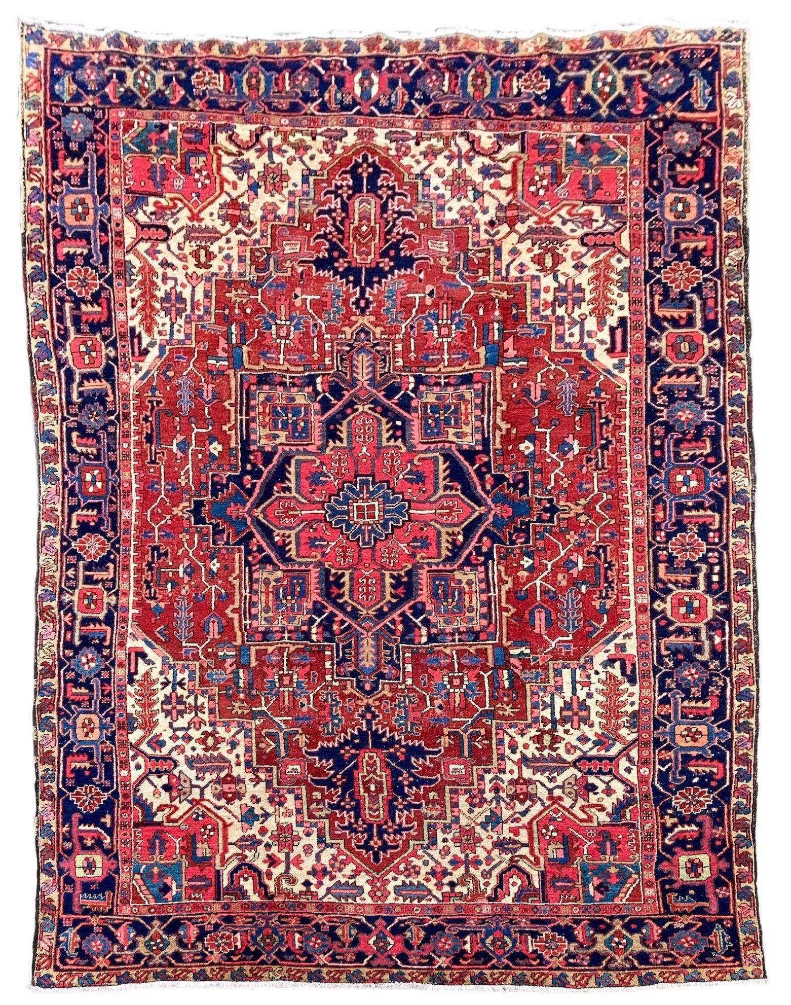 Antique Heriz Carpet 3.36m x 2.37m (1 of 10)