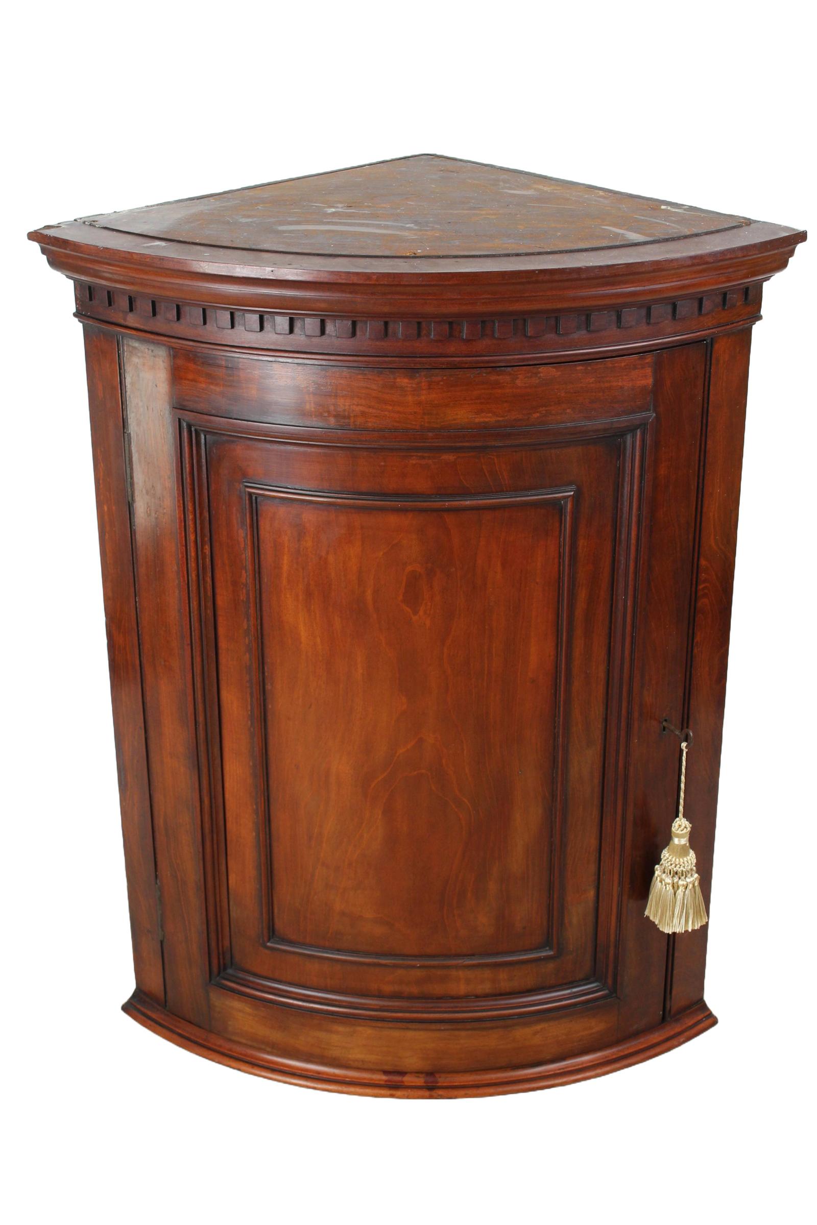 Victorian Mahogany Bow Front Corner Cupboard (1 of 13) Victorian Mahogany Bow Front Corner Cupboard (1 of 13)