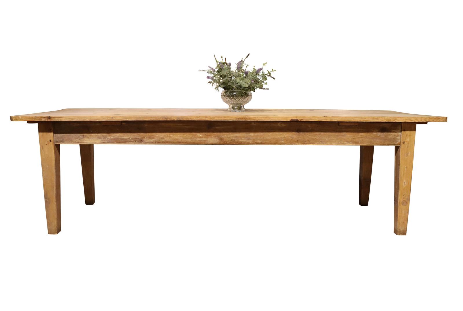 Good Size Scrubbed Pine Kitchen Table, circa 1920 (1 of 5) Good Size Scrubbed Pine Kitchen Table, circa 1920 (1 of 5)