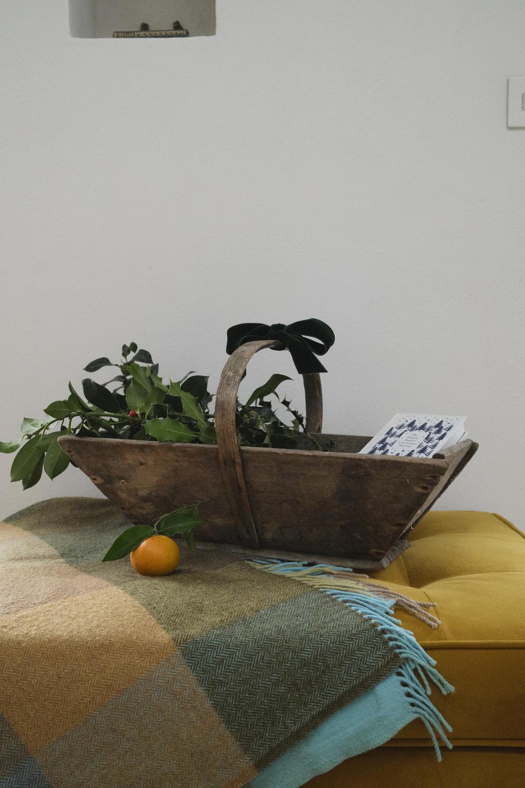 Antique Garden Trug (1 of 9) Antique Garden Trug (1 of 9)