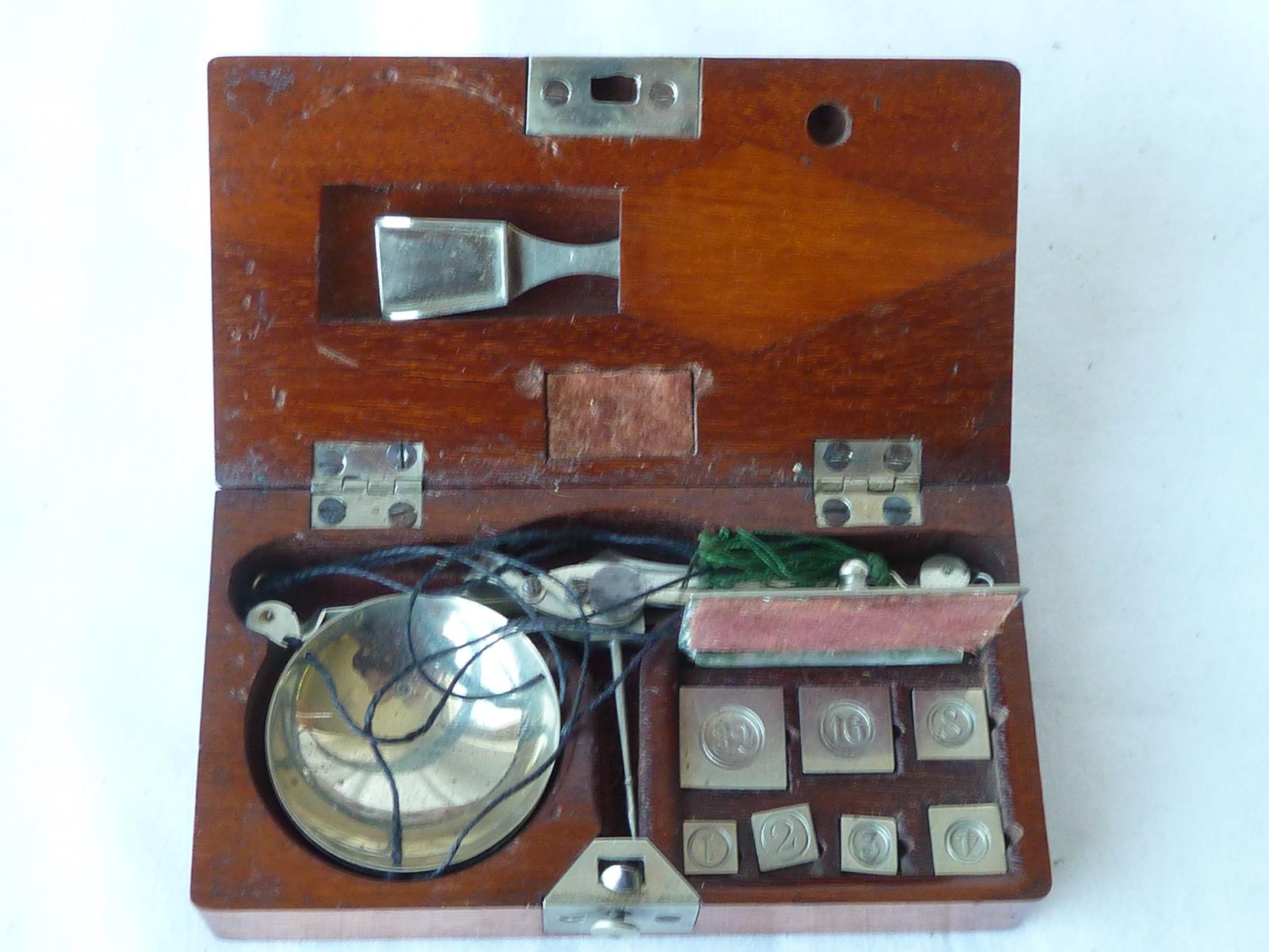 Mahogany Boxed English Diamond Gem Gold Balance Carat Weights Scales Pocket (1 of 10)