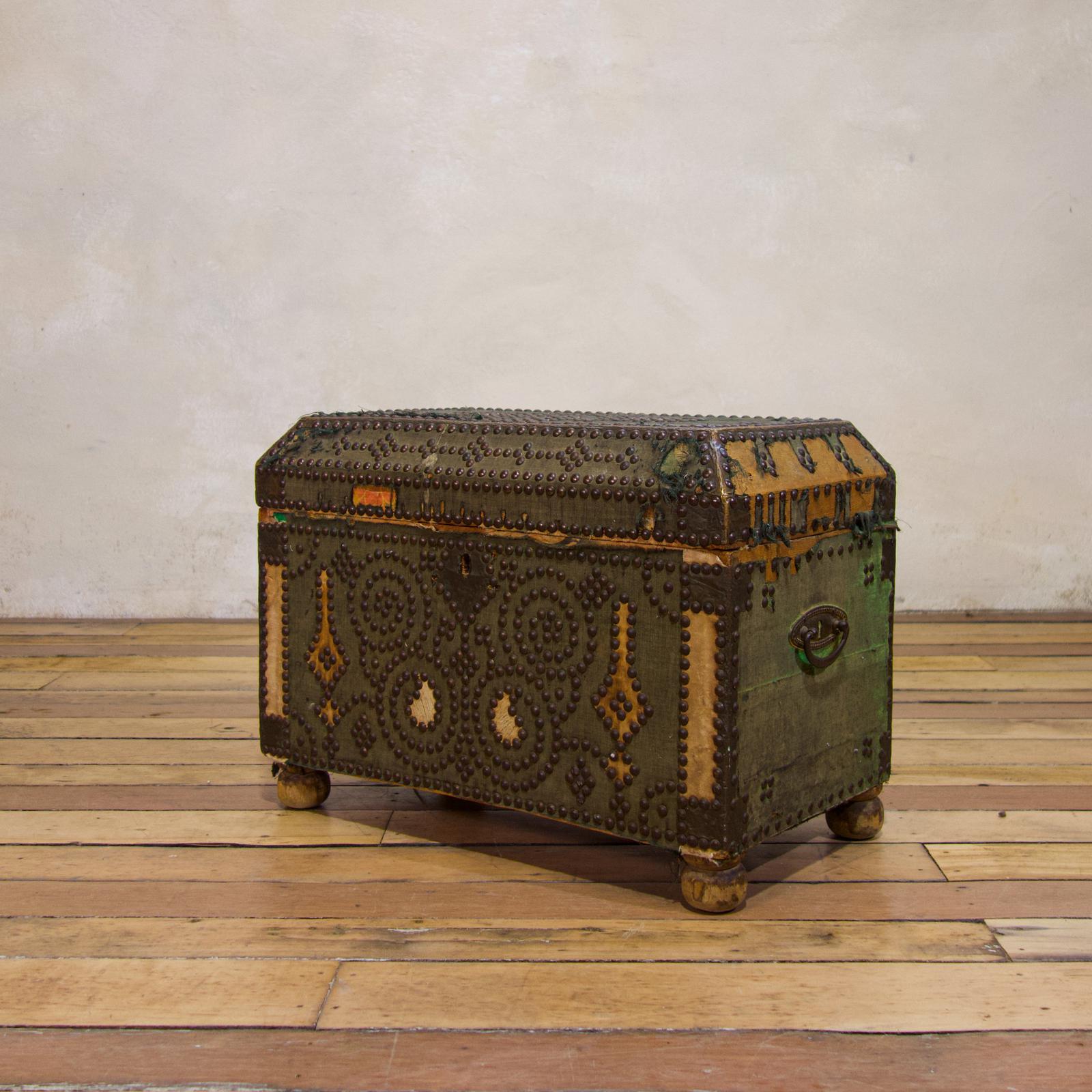 Small 19th Century French Studded Chest - Trunk (1 of 14)