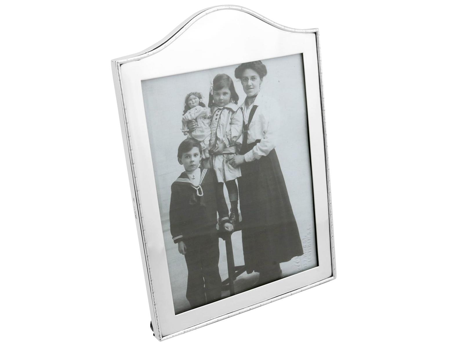 Antique Edwardian Sterling Silver Photograph Frame by Goldsmiths & Silversmiths Co Ltd 1906 (1 of 9)