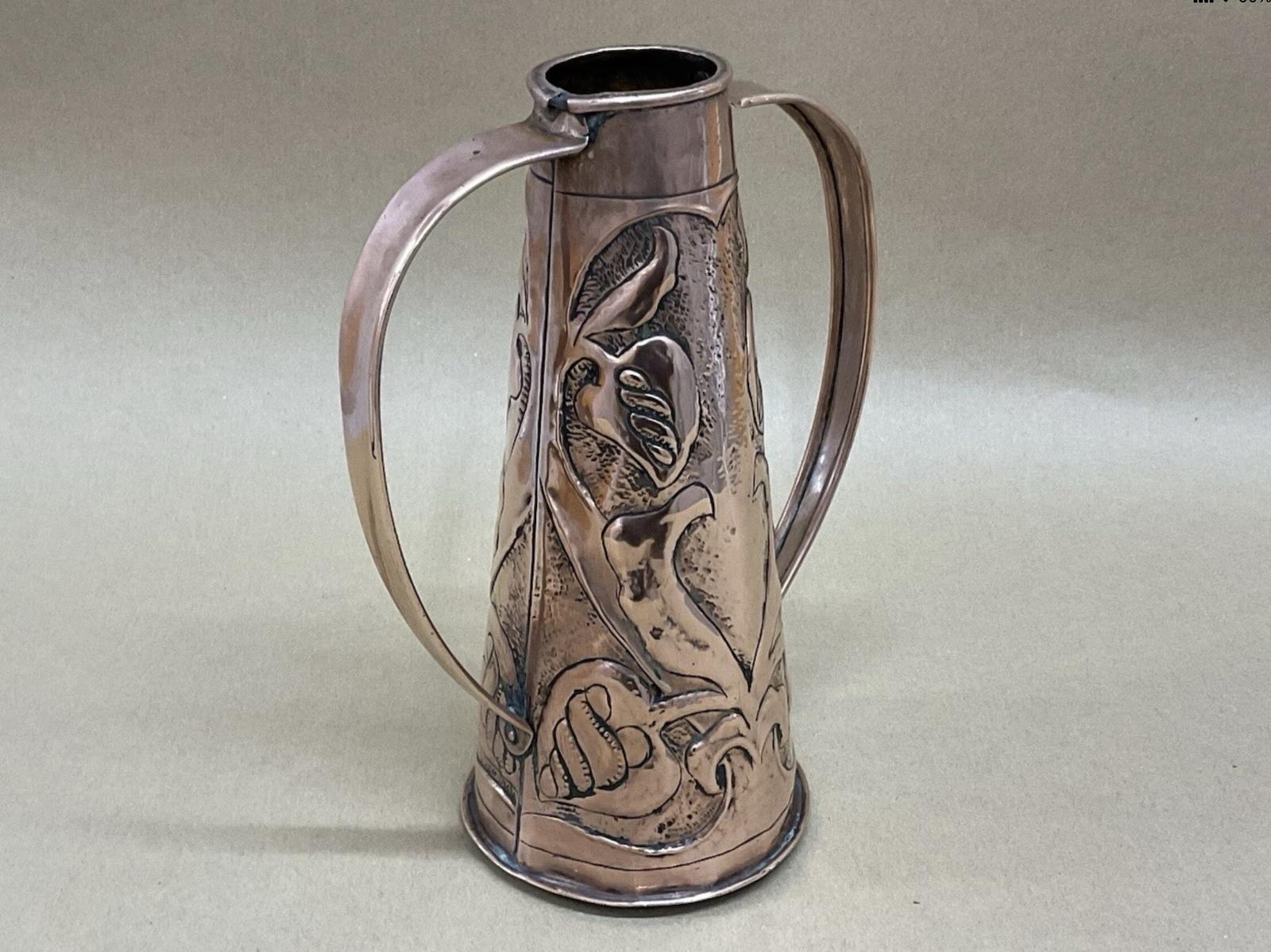 Arts & Crafts Repousse Copper Vase Yattendon School Antique c.1900 (1 of 7) Arts & Crafts Repousse Copper Vase Yattendon School Antique c.1900 (1 of 7)