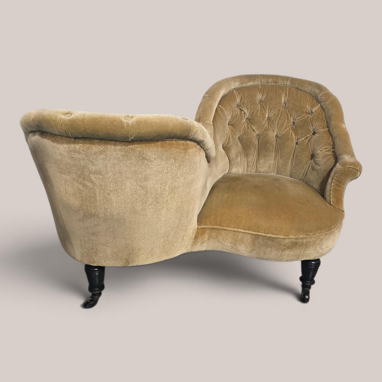Super Victorian Conversation Sofa (1 of 12) Super Victorian Conversation Sofa (1 of 12)