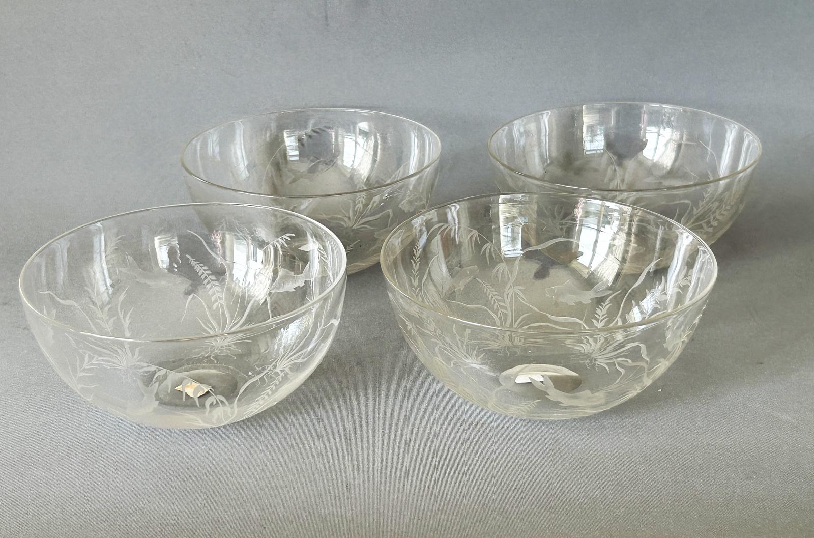 Stunning Set of 4 Victorian Fish Etched Finger Bowls (1 of 6)