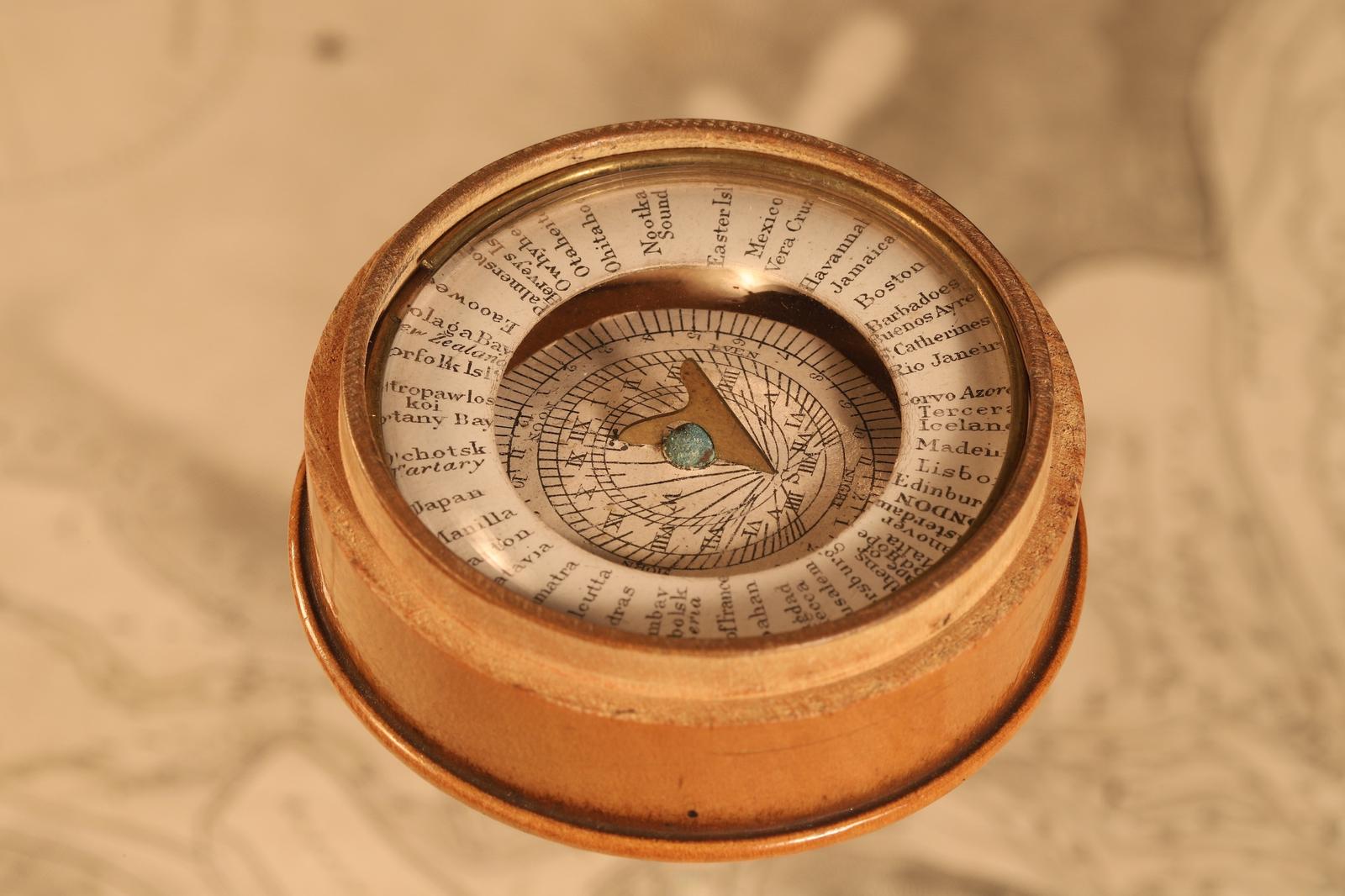 Pantochronometer / Magnetic Dial Sundial Compass c.1850 (1 of 8)