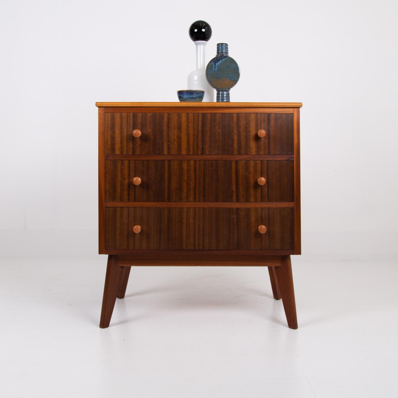 Morris of Glasgow Mid Century Chest of Drawers c.1960 (1 of 14) Morris of Glasgow Mid Century Chest of Drawers c.1960 (1 of 14)