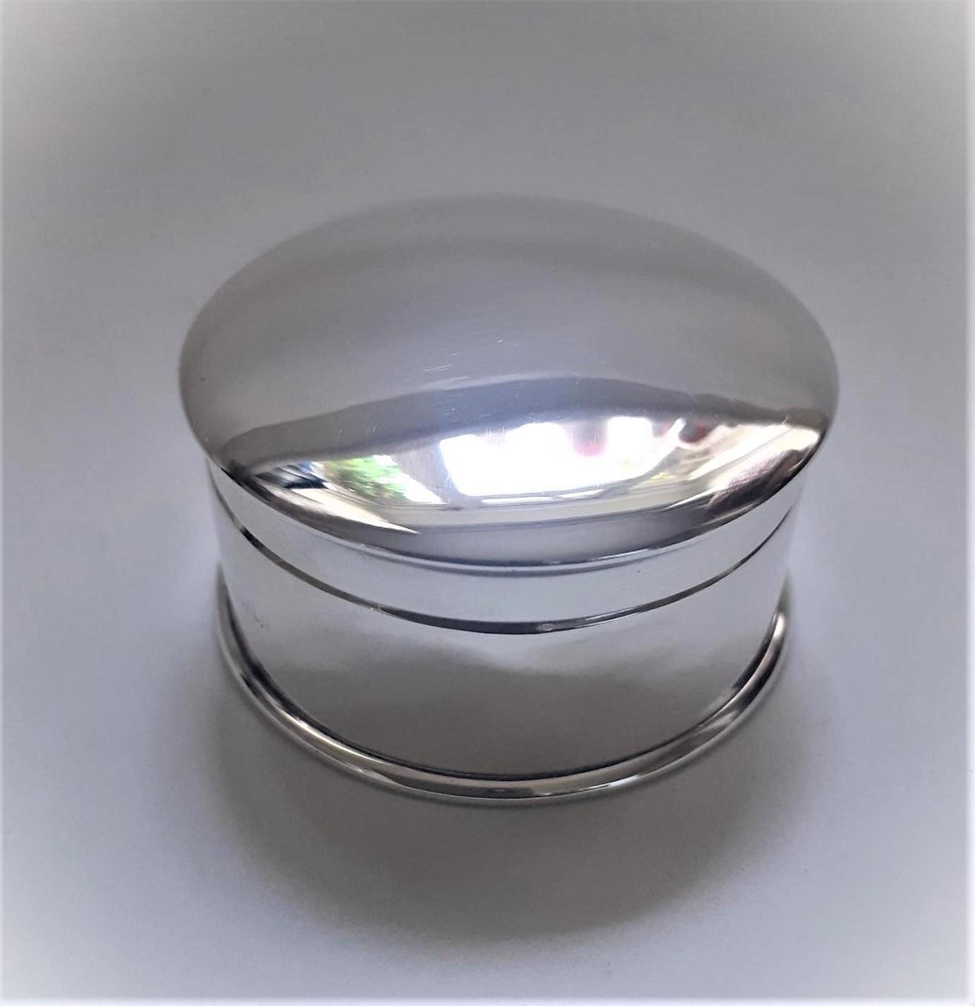 Stylish Petite Silver George V Trinket Pot (1 of 6) Stylish Petite Silver George V Trinket Pot (1 of 6)
