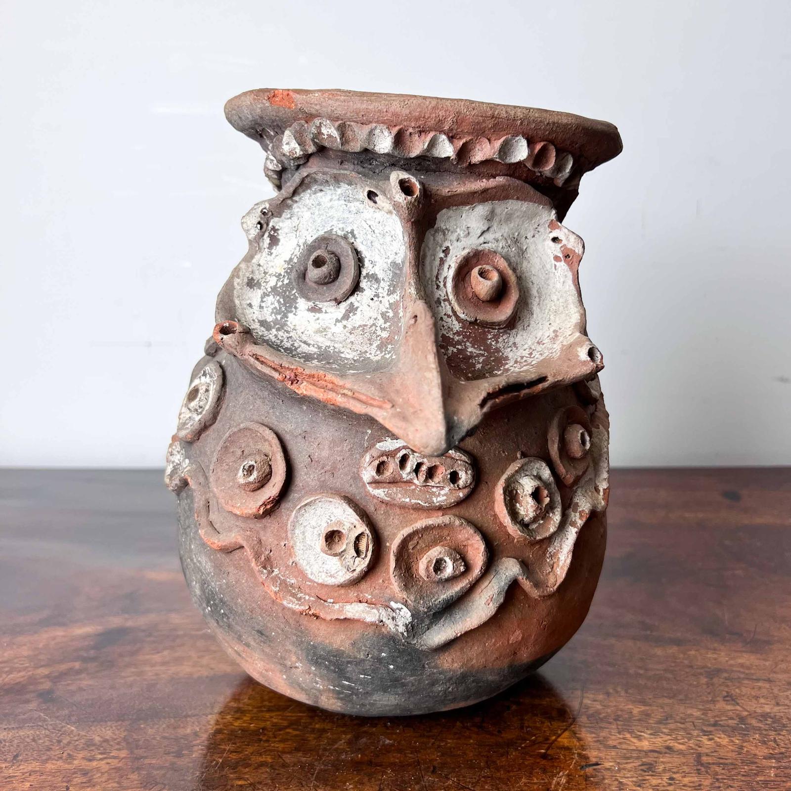 Tribal Aibom Village Sago Storage 'Bird' Jar (1 of 5)
