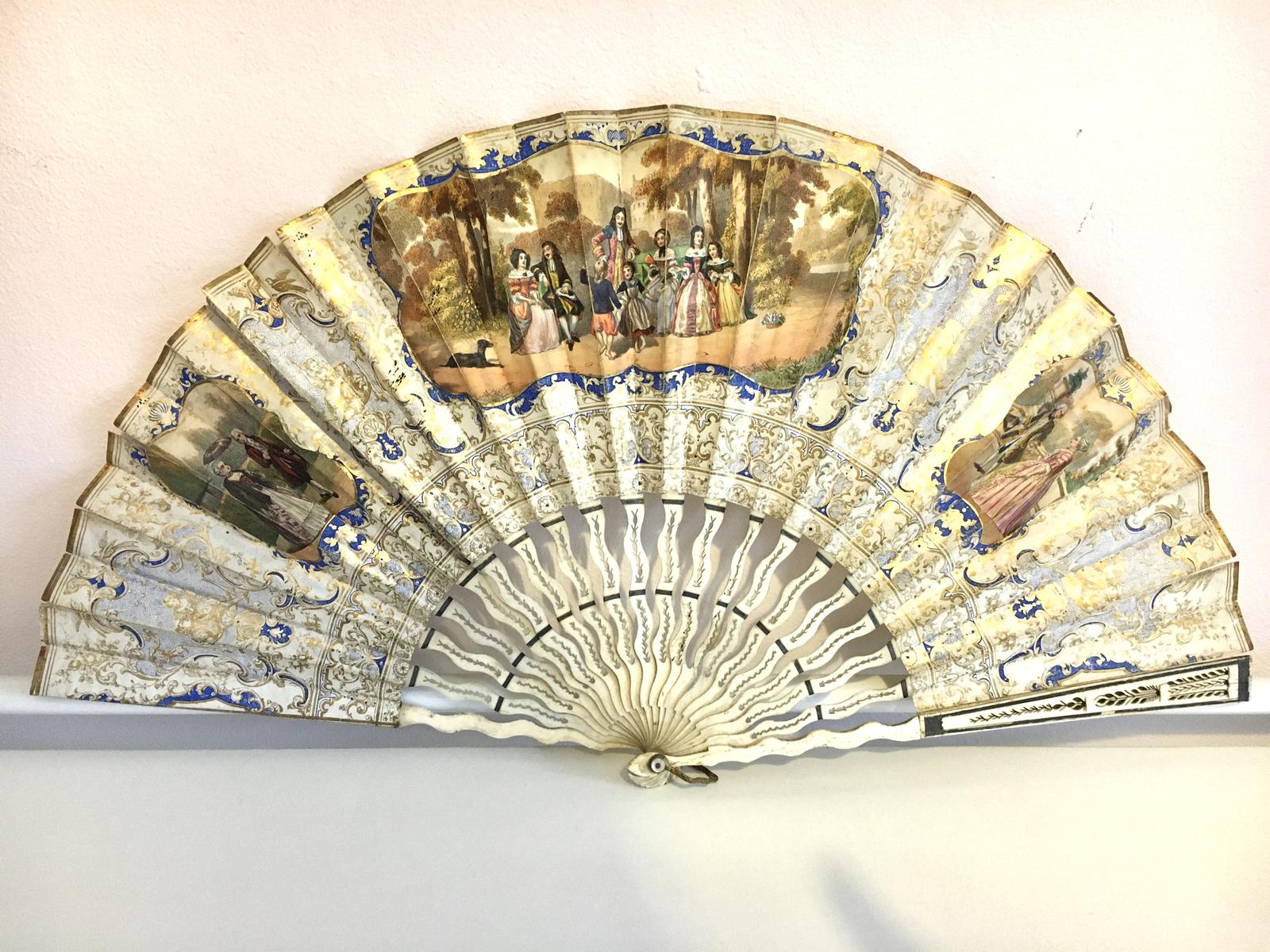 Victorian Charles II Pictoral Printed Fan with Carved Bone Sticks (1 of 6)