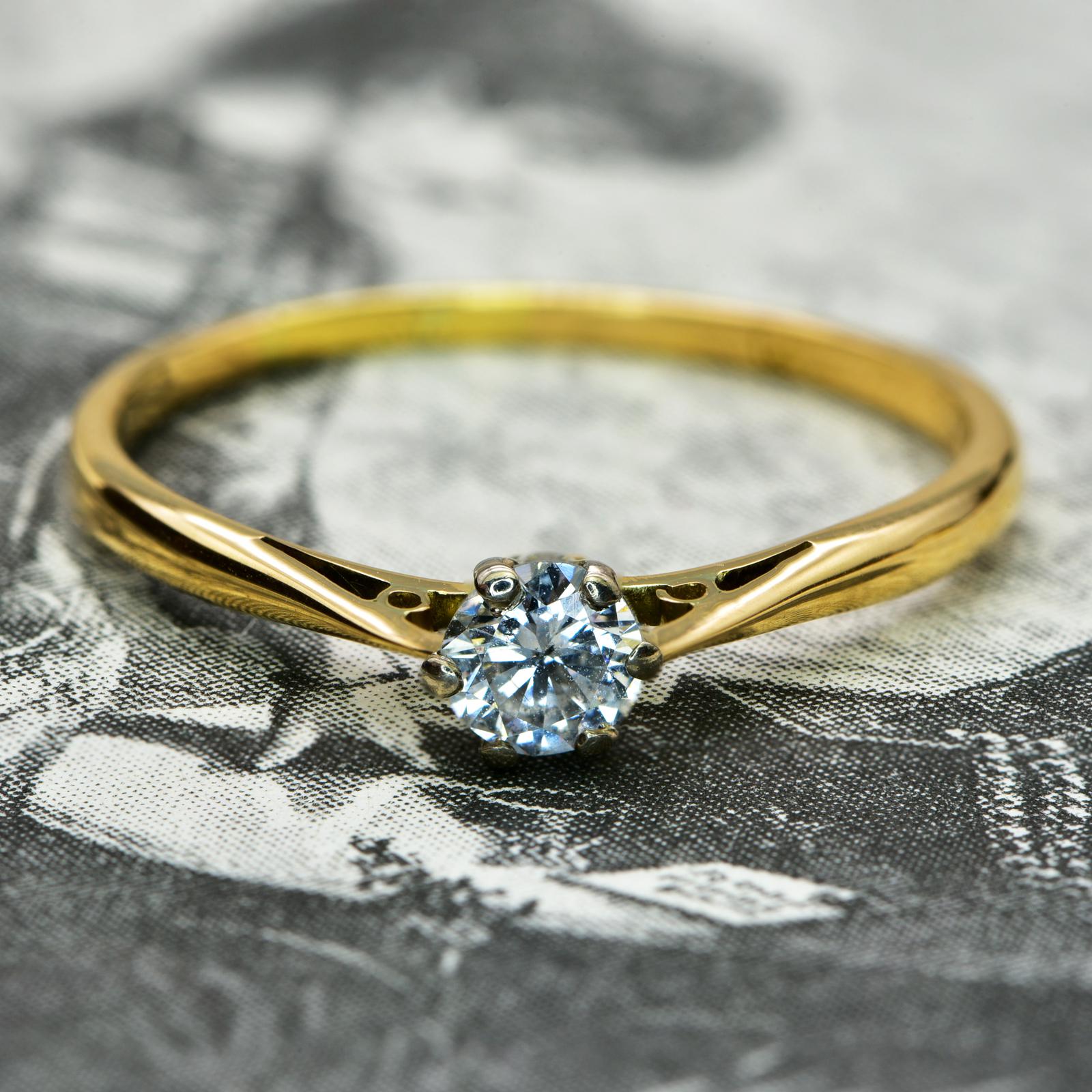 The Vintage 0.3ct Solitaire Diamond Ring (1 of 6) The Vintage 0.3ct Solitaire Diamond Ring (1 of 6)