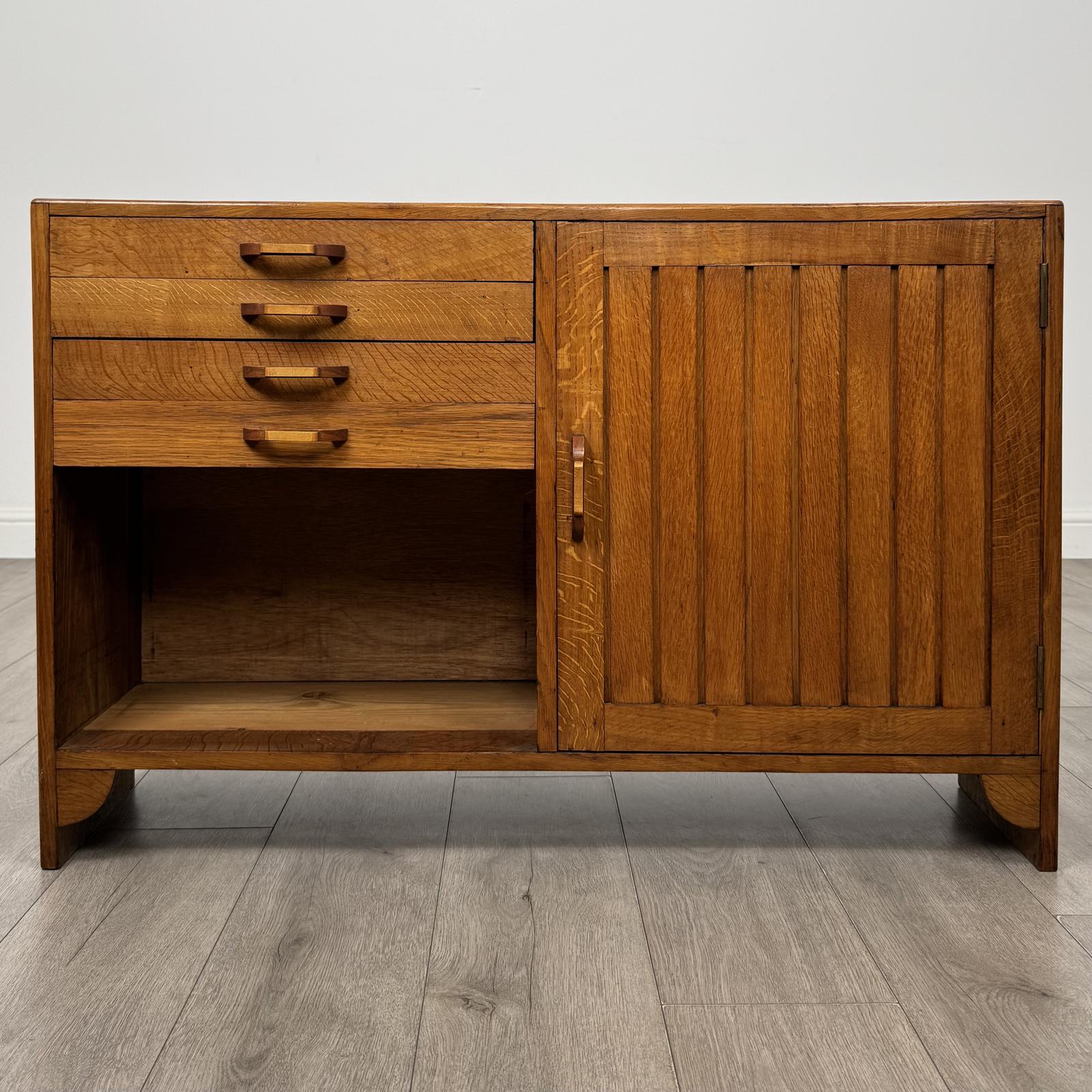 Vintage 20th Century Small Sideboard in Golden Oak (1 of 12) Vintage 20th Century Small Sideboard in Golden Oak (1 of 12)