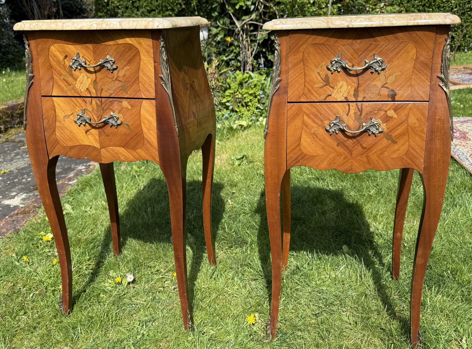 Par of Marquetry Bedsides (1 of 6) Par of Marquetry Bedsides (1 of 6)