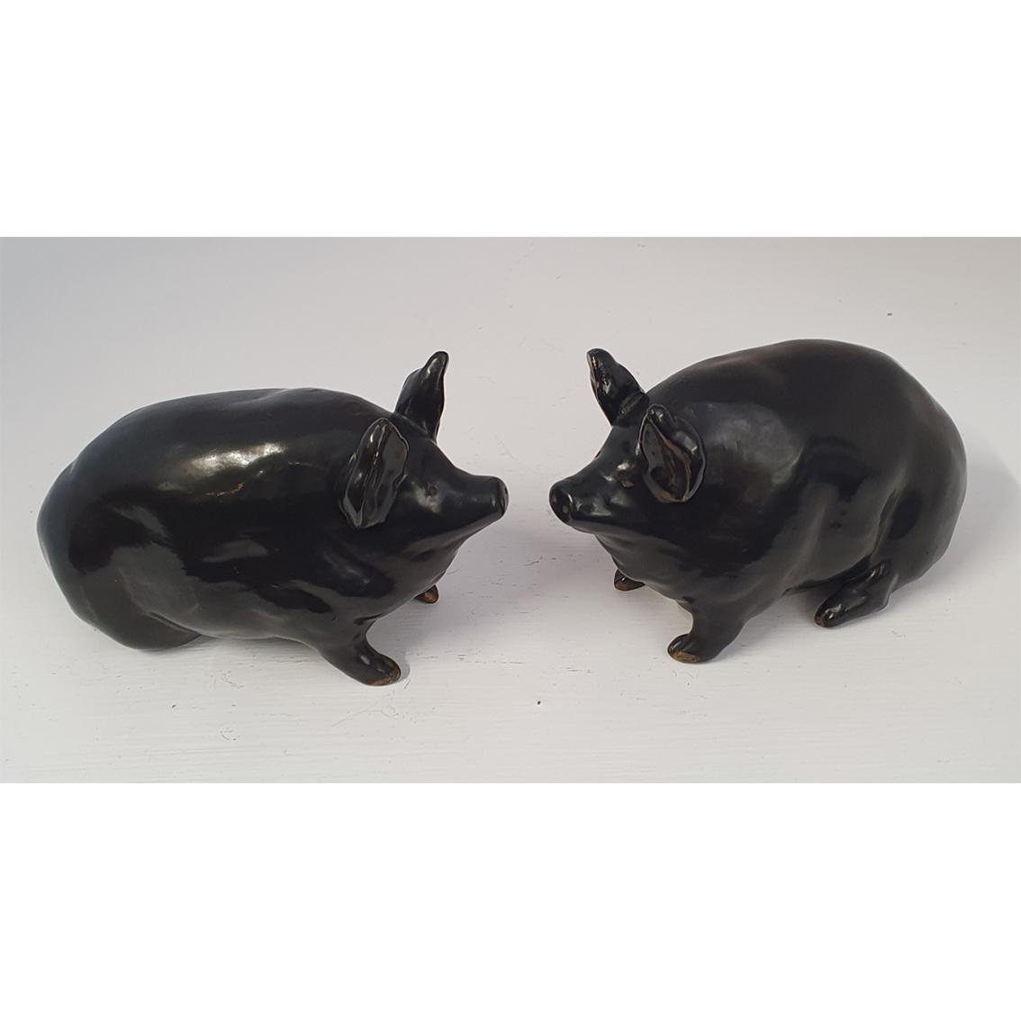 Rare Pair of Scottish Wemyss Black Pigs (1 of 9) Rare Pair of Scottish Wemyss Black Pigs (1 of 9)