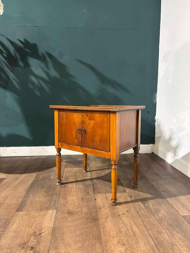 Vintage Beech & Walnut Side Cabinet (1 of 17) Vintage Beech & Walnut Side Cabinet (1 of 17)