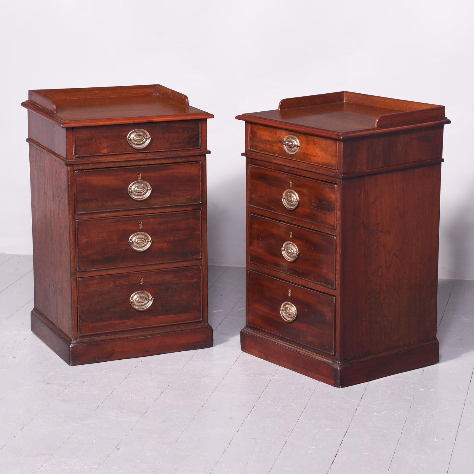 Neat-sized Pair of Victorian Mahogany Chest of Drawers (1 of 10) Neat-sized Pair of Victorian Mahogany Chest of Drawers (1 of 10)
