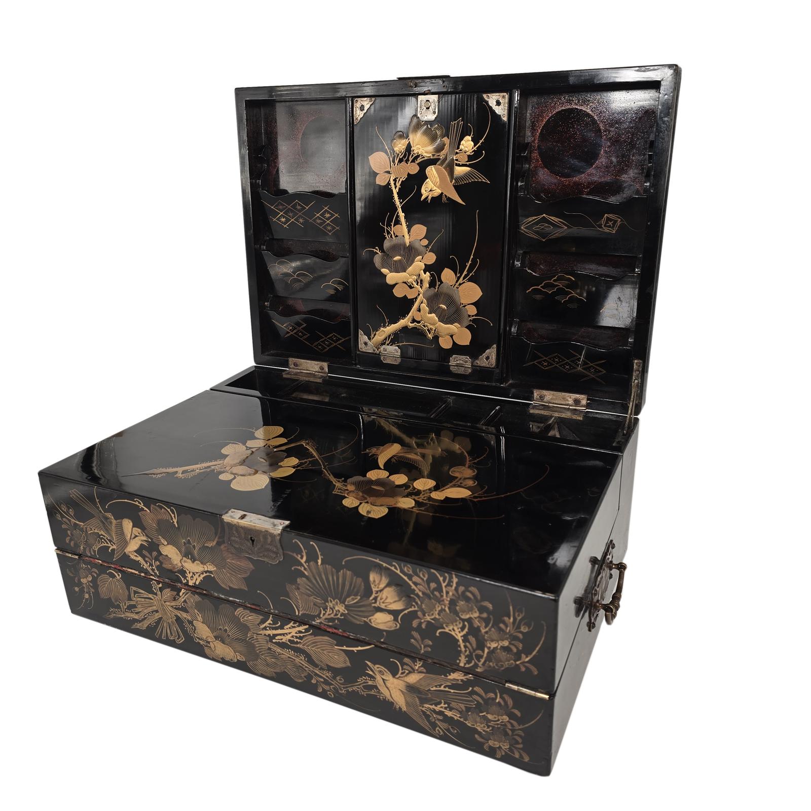 A Rare Large 19th Century Japanese Lacquer Writing Box (1 of 34)