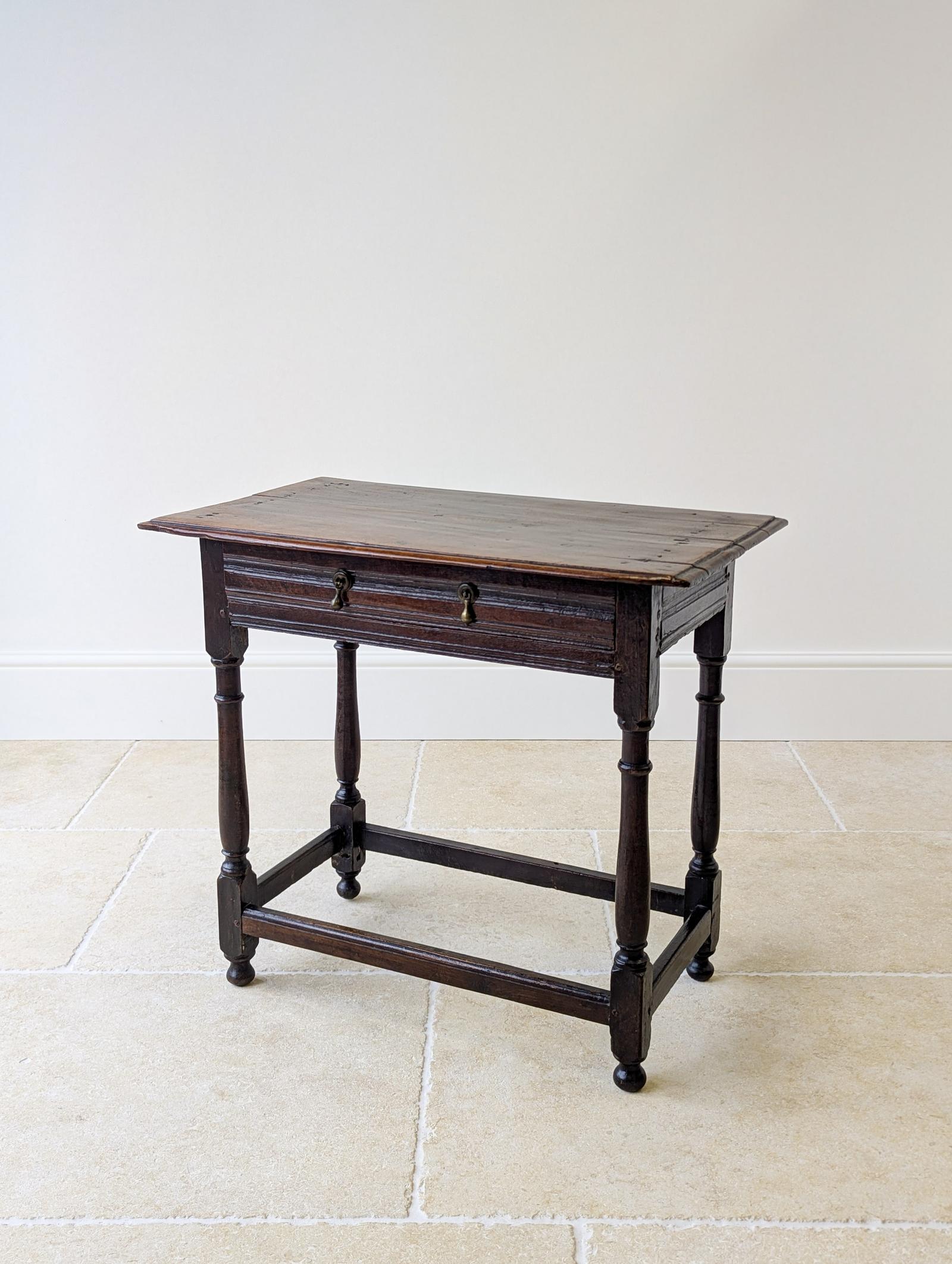 Antique Late 17th Century William & Mary Oak Side Table c.1690 (1 of 18)