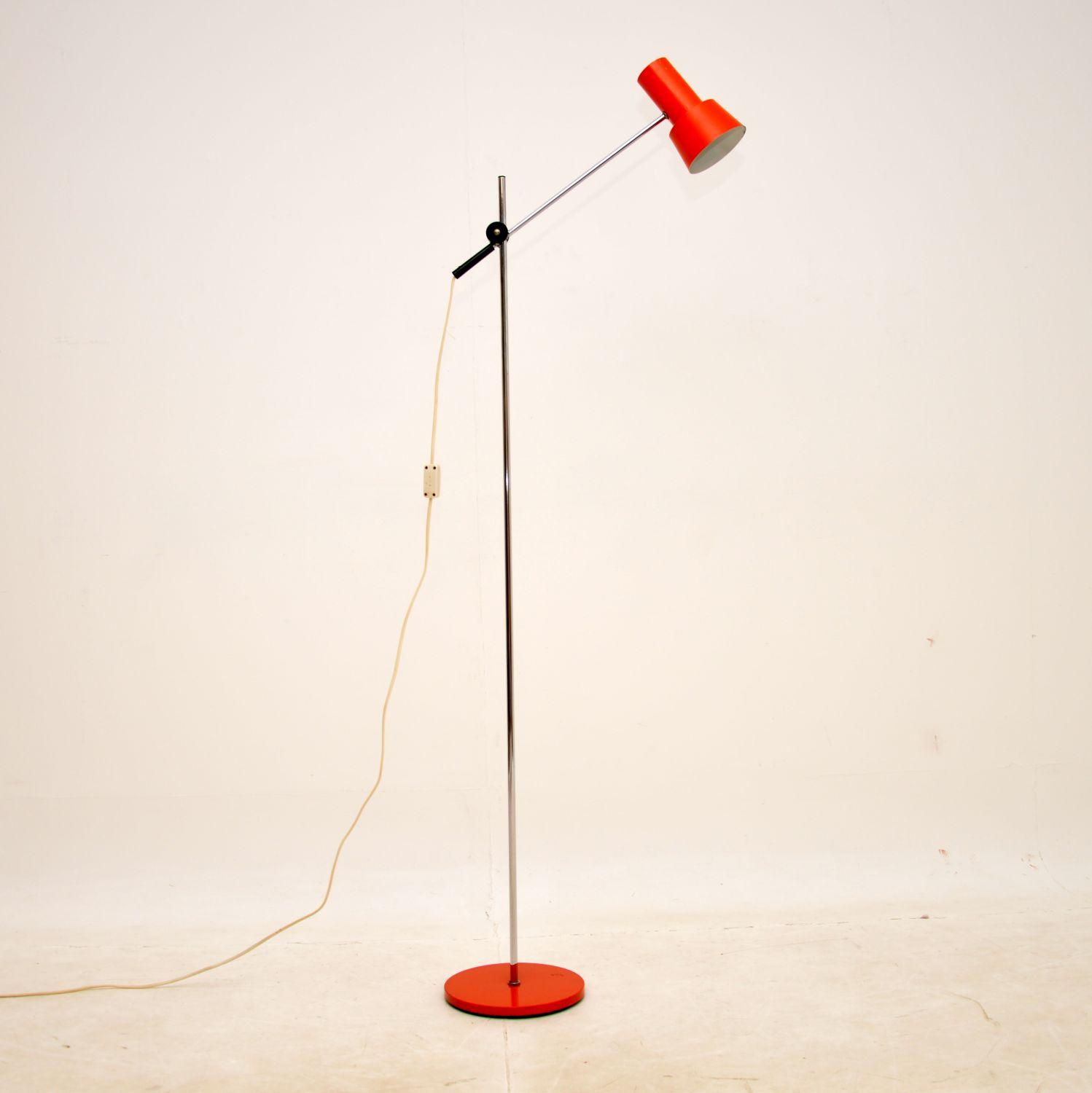 1960s Vintage French Chrome Floor Lamp (1 of 8) 1960s Vintage French Chrome Floor Lamp (1 of 8)