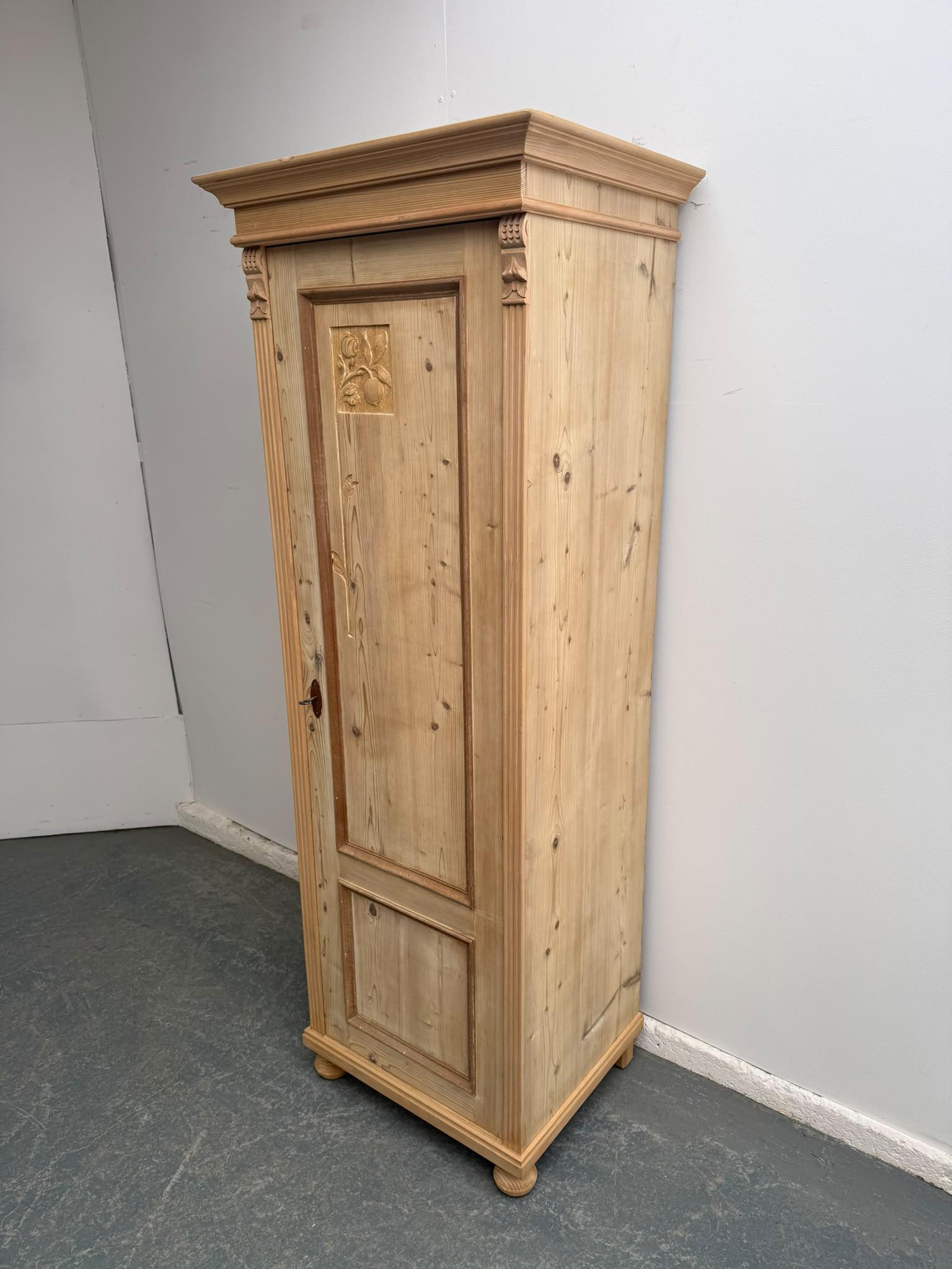 A Pretty Carved Antique /old Pine 1 Door Kitchen Storage Cupboard to Wax/paint (1 of 11) A Pretty Carved Antique /old Pine 1 Door Kitchen Storage Cupboard to Wax/paint (1 of 11)