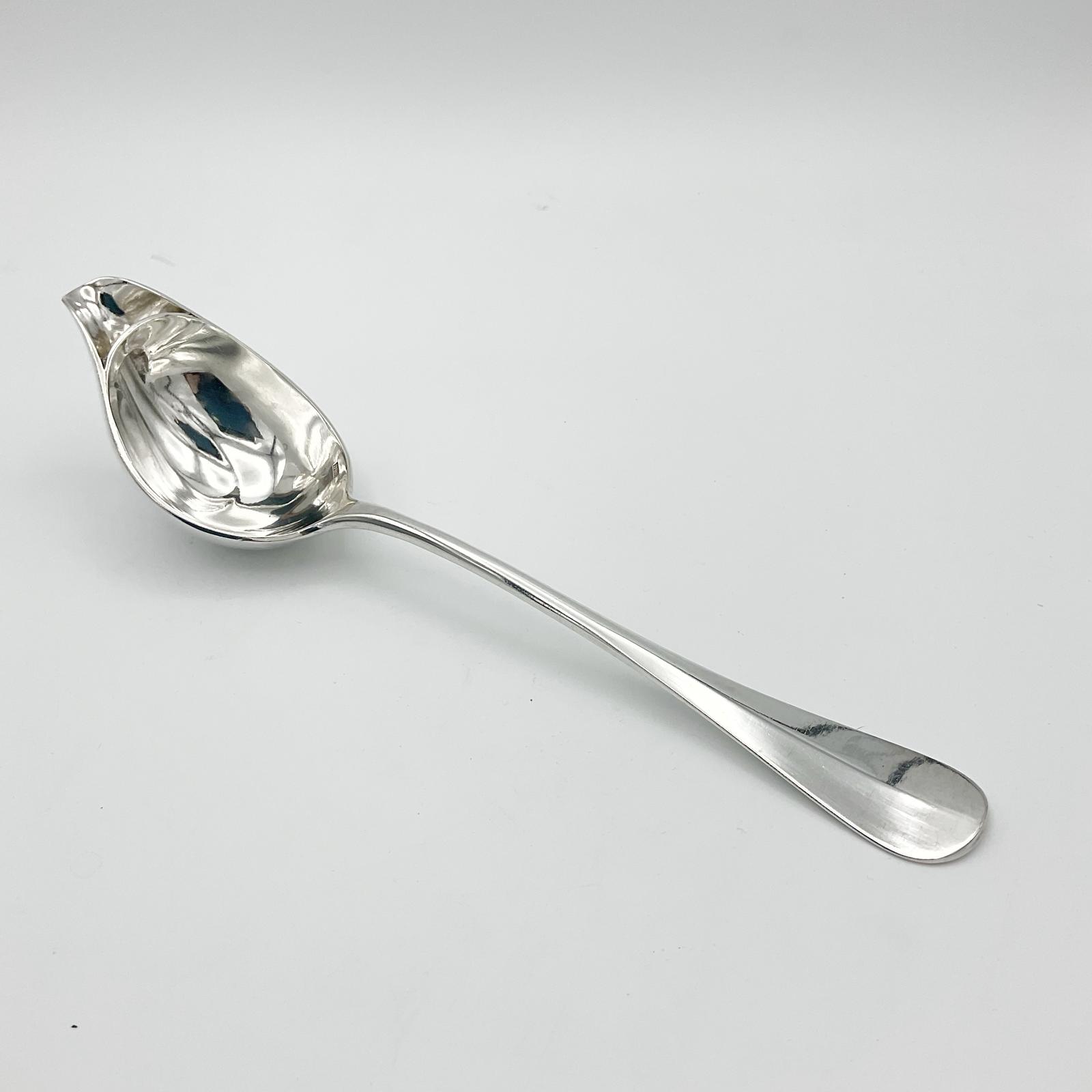 Antique French Silver Plated Gravy or Sauce Ladle (1 of 7) Antique French Silver Plated Gravy or Sauce Ladle (1 of 7)
