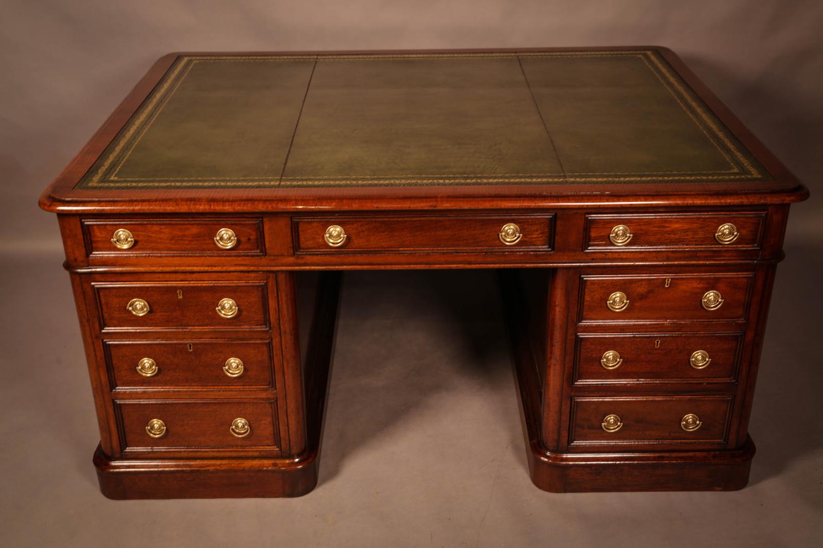 A Victorian Mahogany Partners Desk (1 of 13) A Victorian Mahogany Partners Desk (1 of 13)