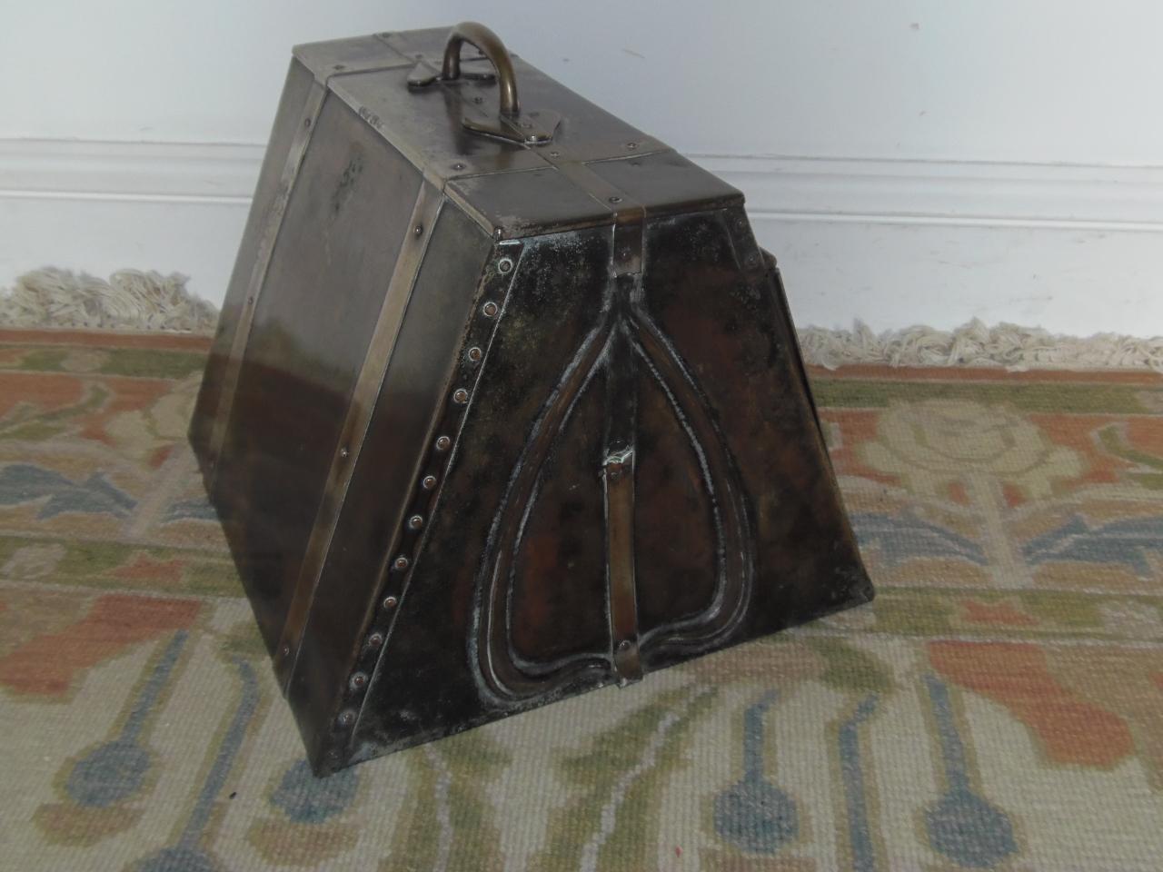 Arts & Crafts Coal Box (1 of 9)