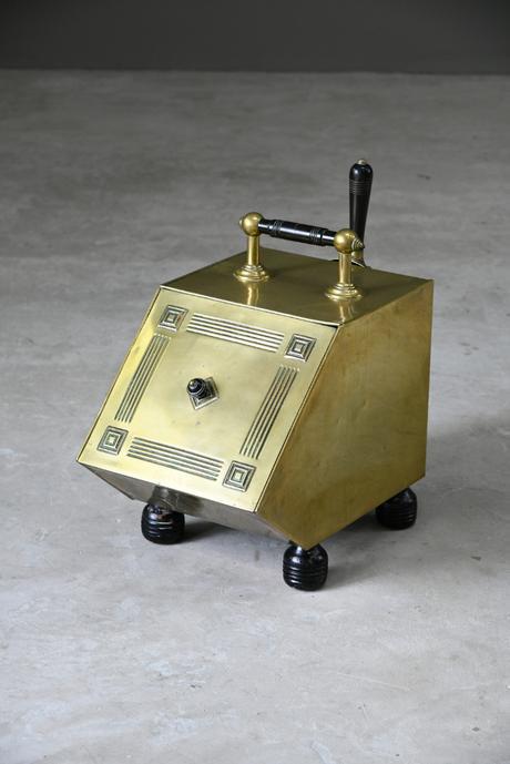 Victorian Arts & Crafts Coal Scuttle (1 of 12) Victorian Arts & Crafts Coal Scuttle (1 of 12)