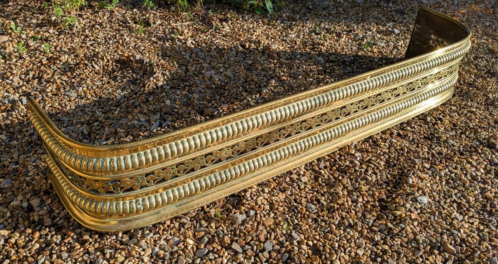 Handsome George III Regency Pierced Brass Fender (1 of 6)