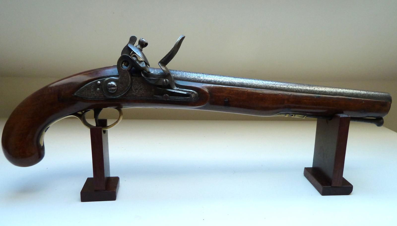 TOWER FLINTLOCK LONG BARRELLED DRAGOON PISTOL (1 of 11)