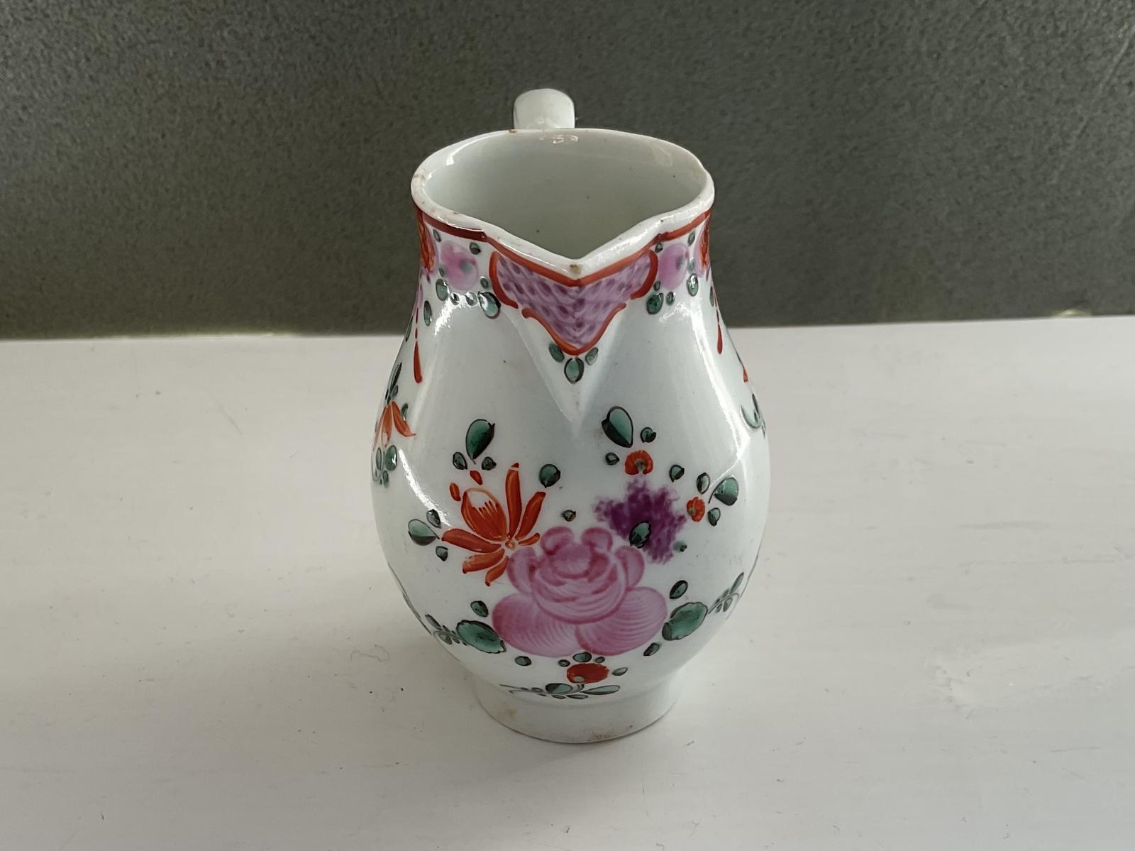 18c. Lowestoft Sparrow Beak Jug (1 of 3) 18c. Lowestoft Sparrow Beak Jug (1 of 3)