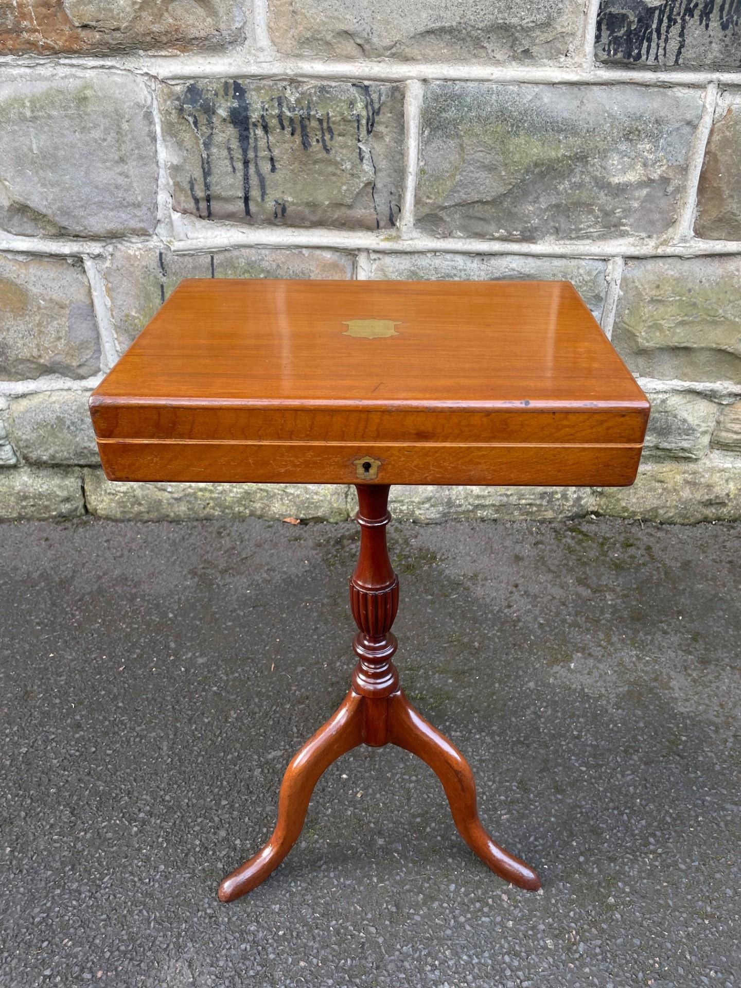 Antique Mahogany Cutlery Box Collectors Box (1 of 9)