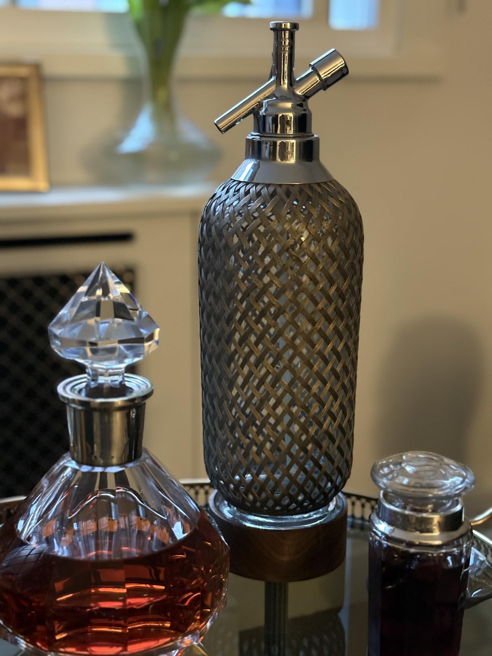 Vintage Soda Syphon Converter into a Bespoke Colour Changing Decorative Light (1 of 10) Vintage Soda Syphon Converter into a Bespoke Colour Changing Decorative Light (1 of 10)
