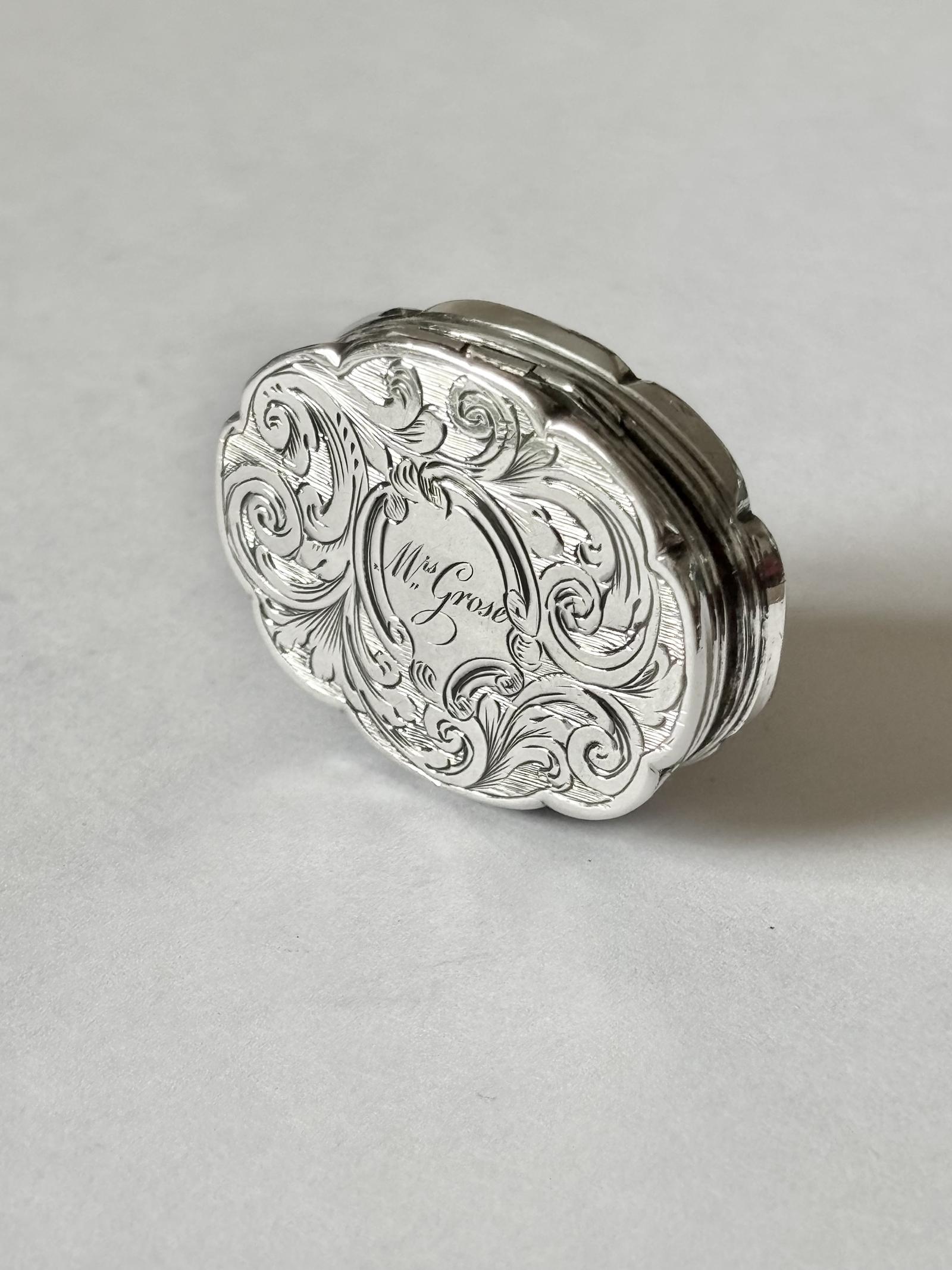 Silver Gilt Victorian Vinaigrette Birmingham 1848 Edward Turnpenny (1 of 13) Silver Gilt Victorian Vinaigrette Birmingham 1848 Edward Turnpenny (1 of 13)