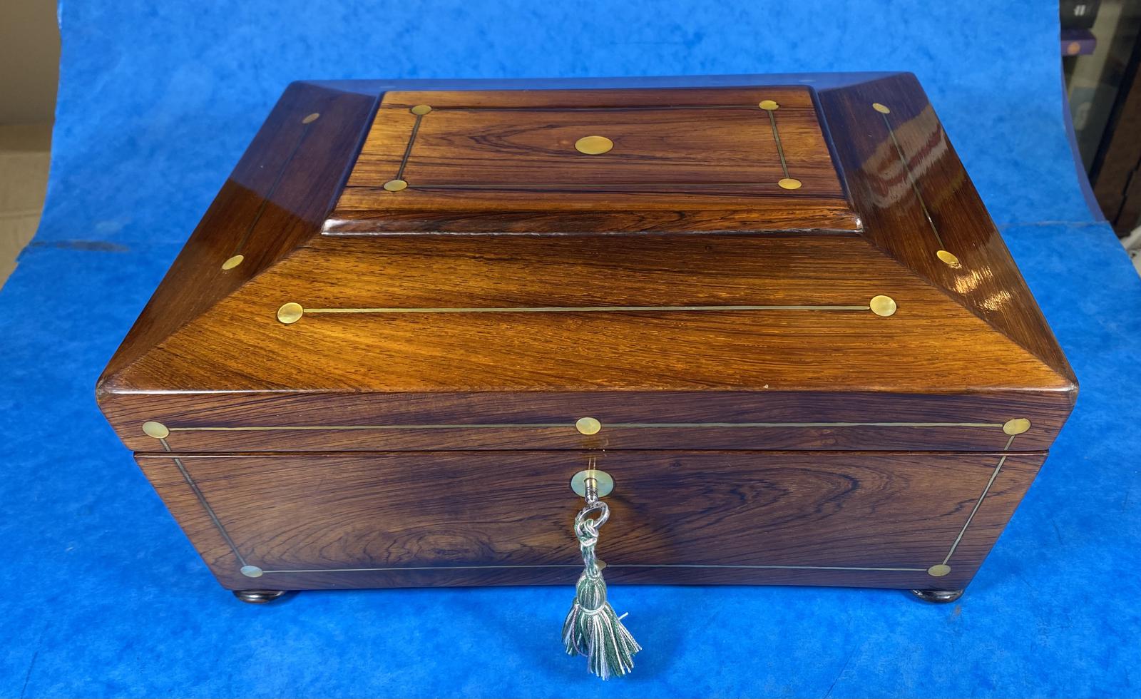 William IV Rosewood Box with Mother of Pearl Inlay (1 of 13) William IV Rosewood Box with Mother of Pearl Inlay (1 of 13)