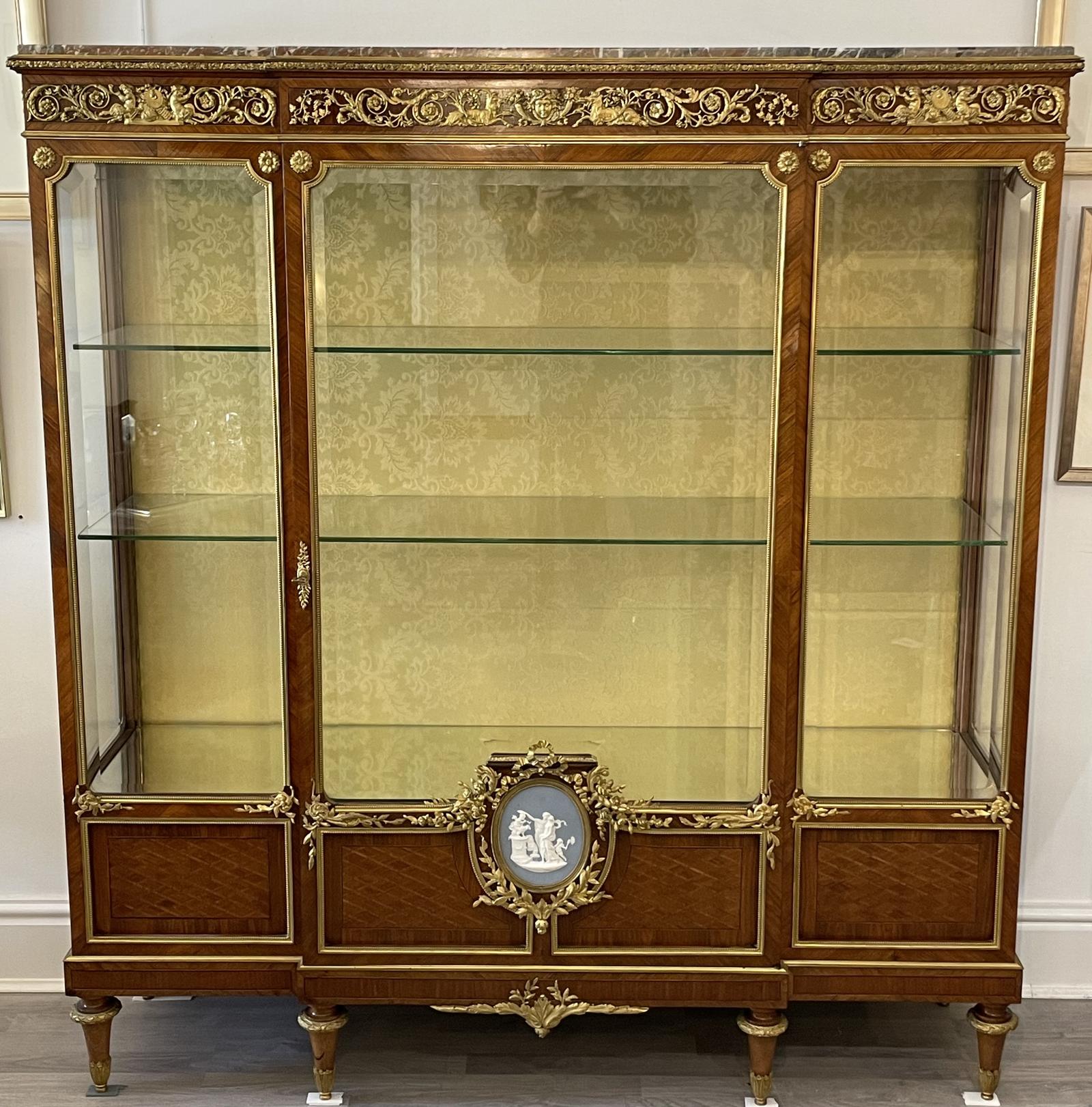 Louis XVI Style Kingwood Display Cabinet (1 of 8)