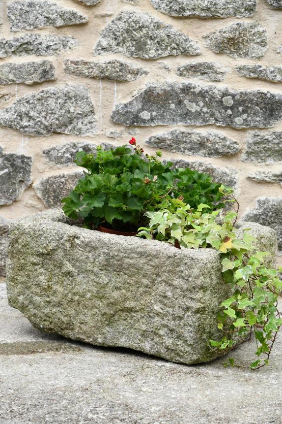 Antique Granite Stone Trough Planter (1 of 11) Antique Granite Stone Trough Planter (1 of 11)