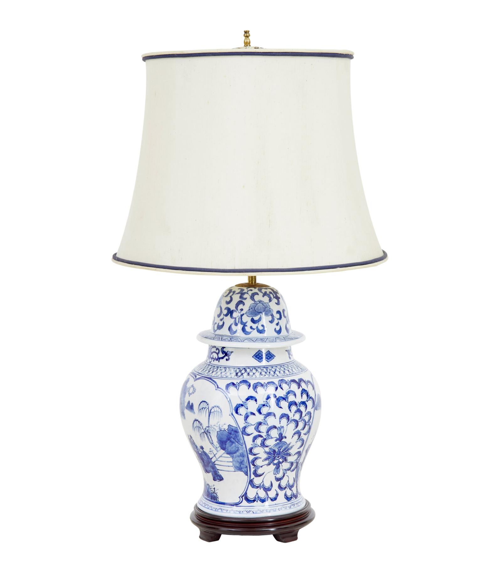 Decorative Ginger Jar Table Lamp (1 of 5)