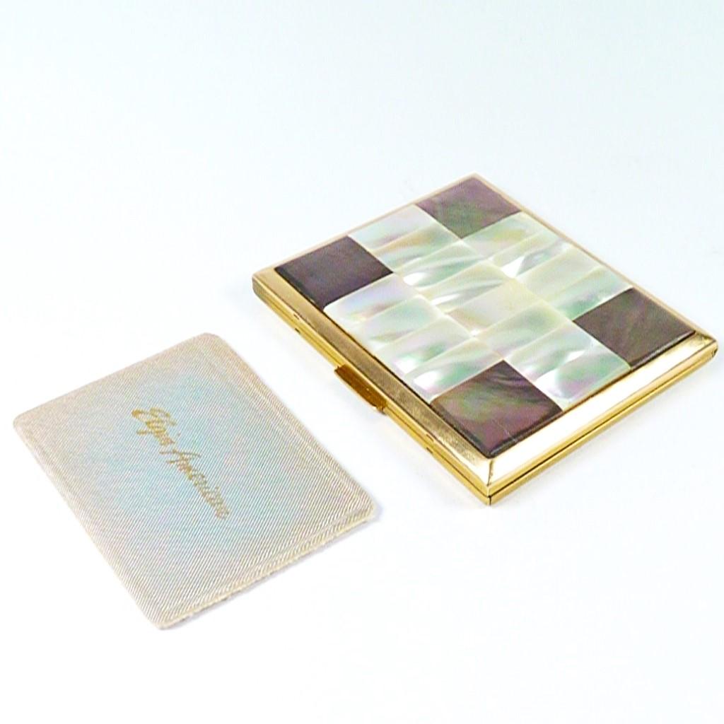 Mother of Pearl Elgin American Powder Compact (1 of 9)