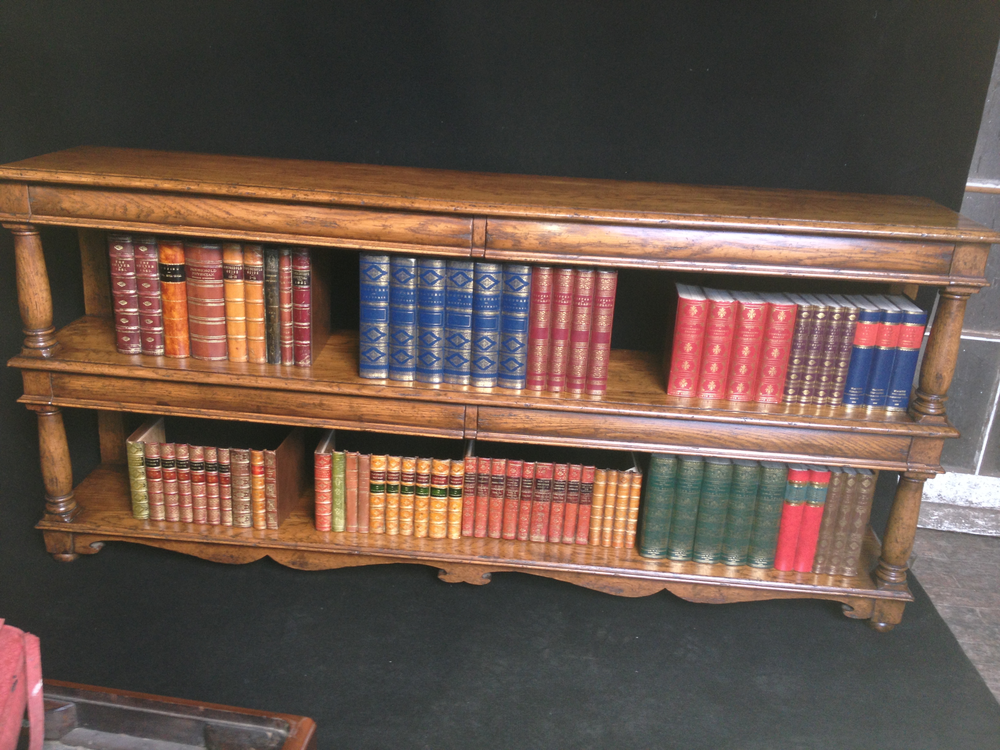 Ipswich Oak Buffett / Sideboard (1 of 1)