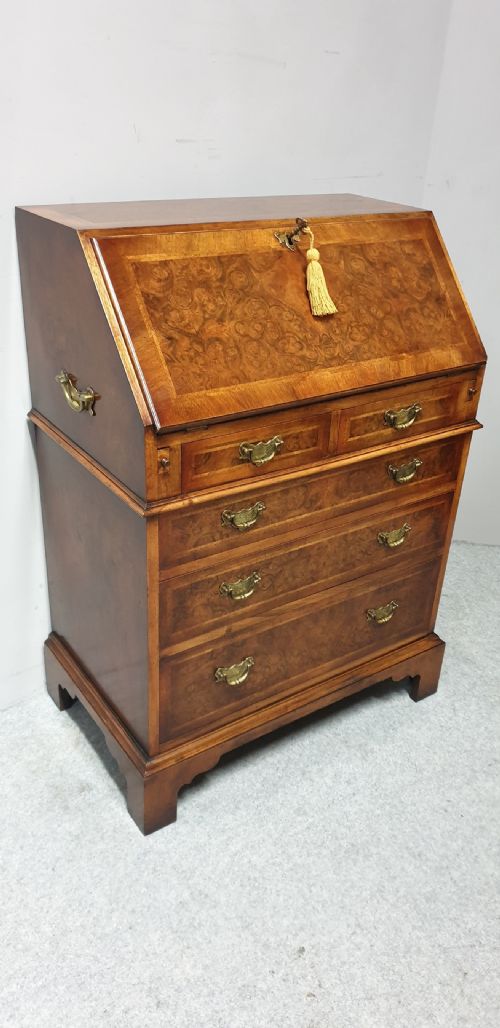 Superb Queen Anne Walnut Bureau c.1920 (1 of 1)